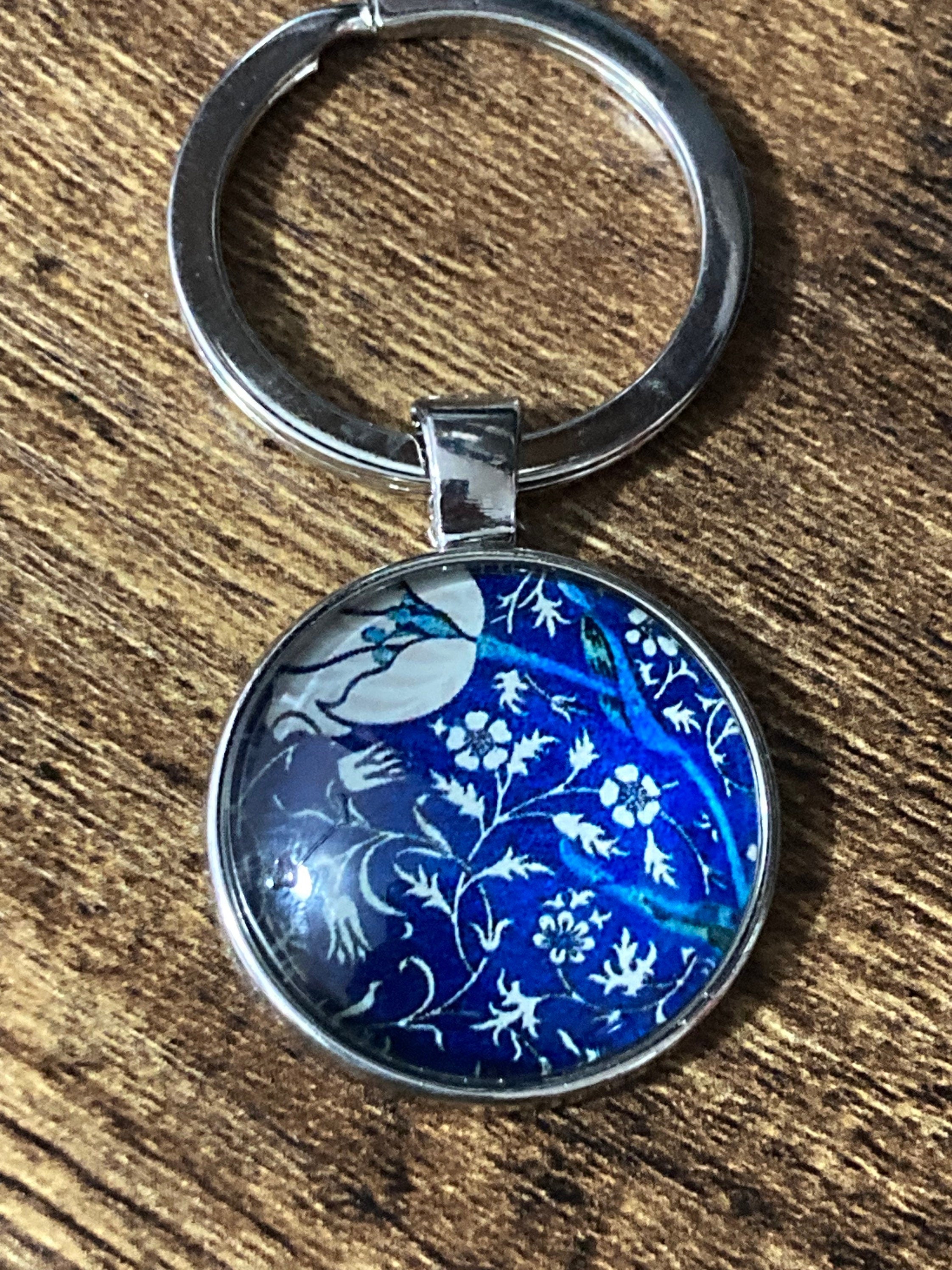 William Morris tulip print glass cabochon keyring silver tone blue
