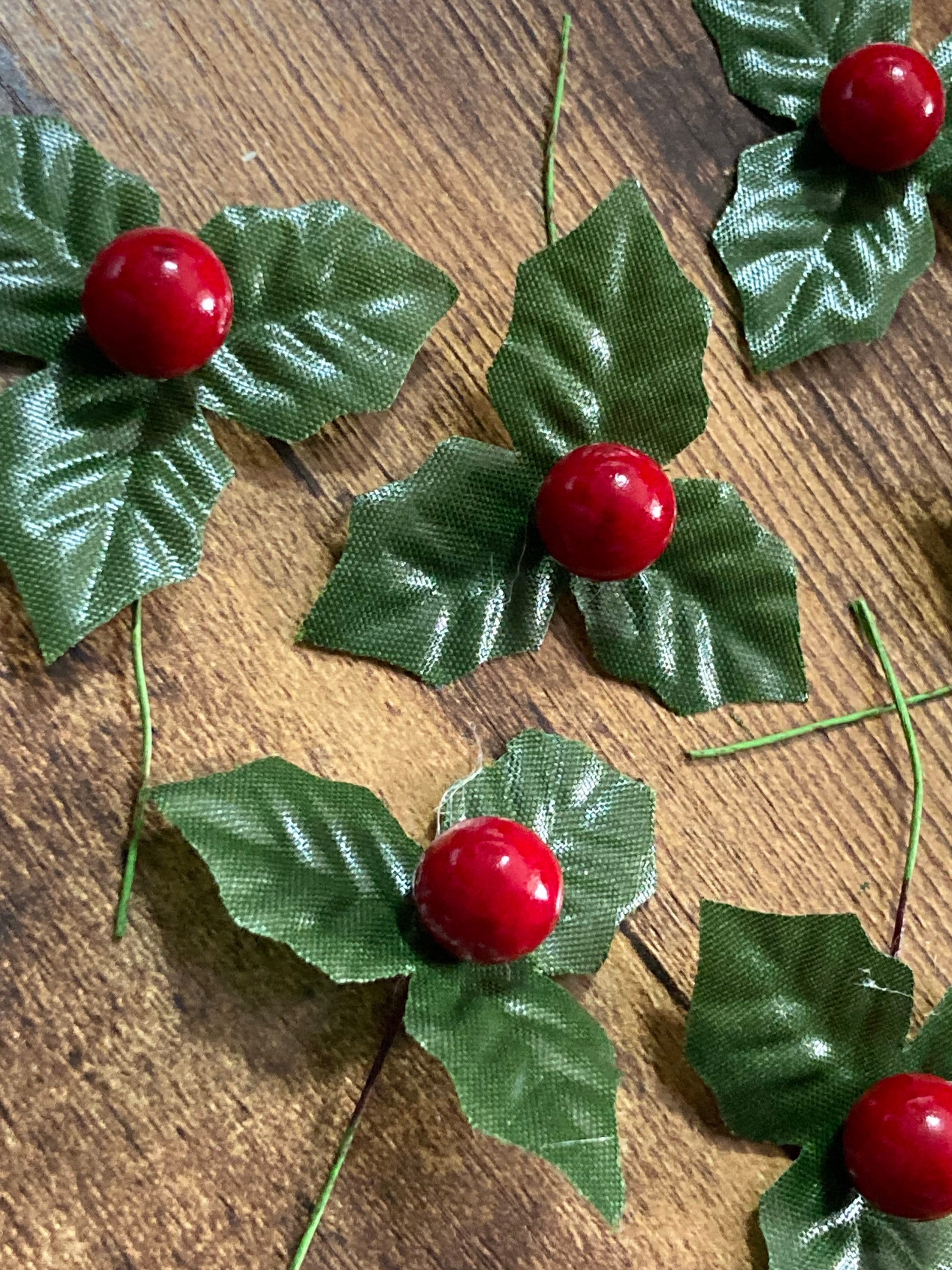 6 x New holly and berry cake toppers red green wired