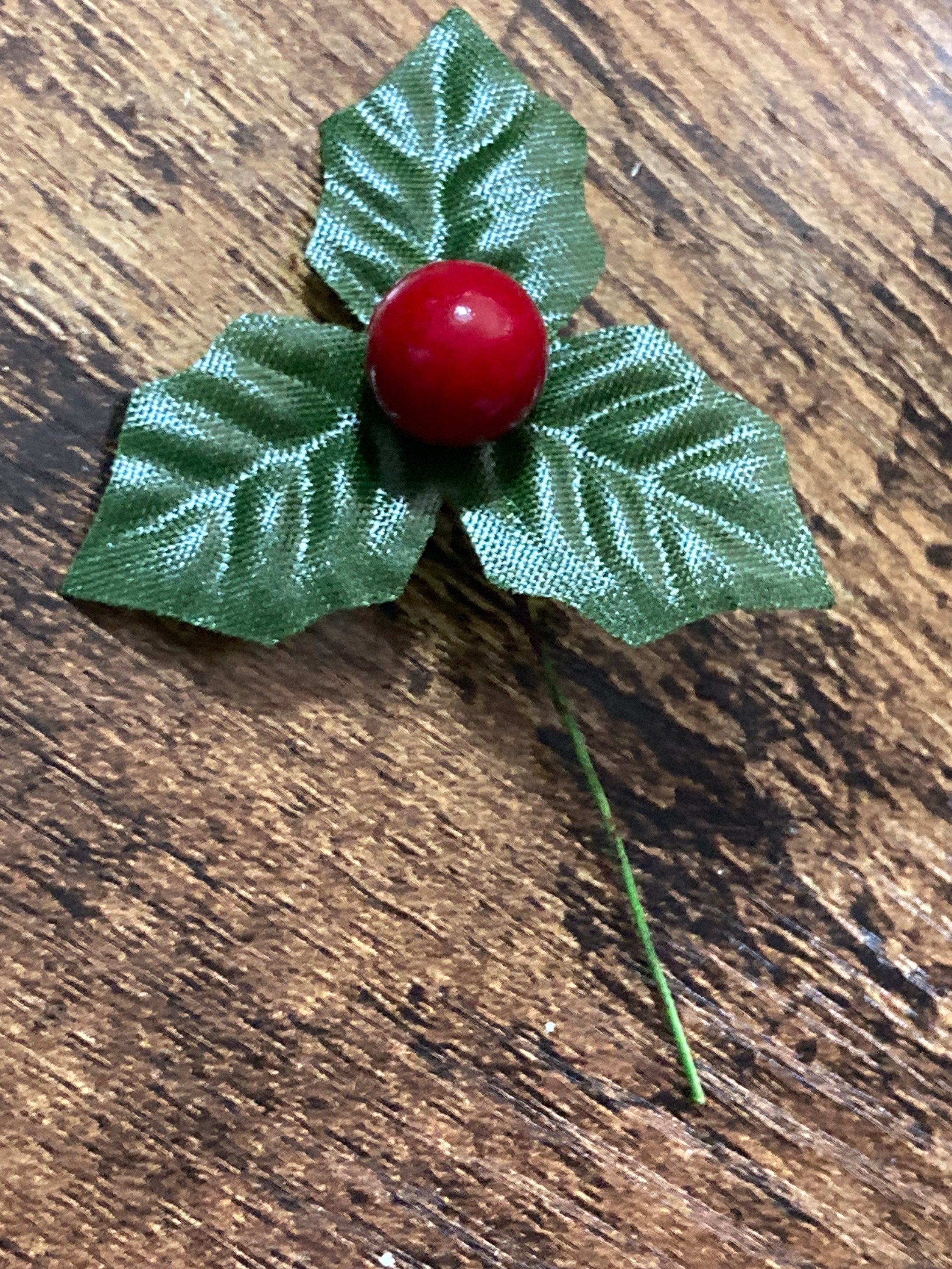 6 x New holly and berry cake toppers red green wired