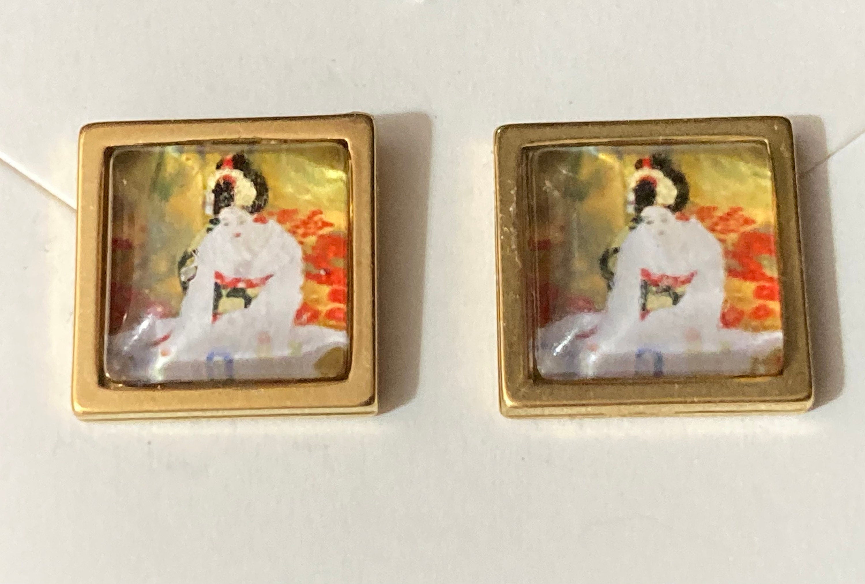 square gold tone Japanese geisha girl stud earrings orange yellow