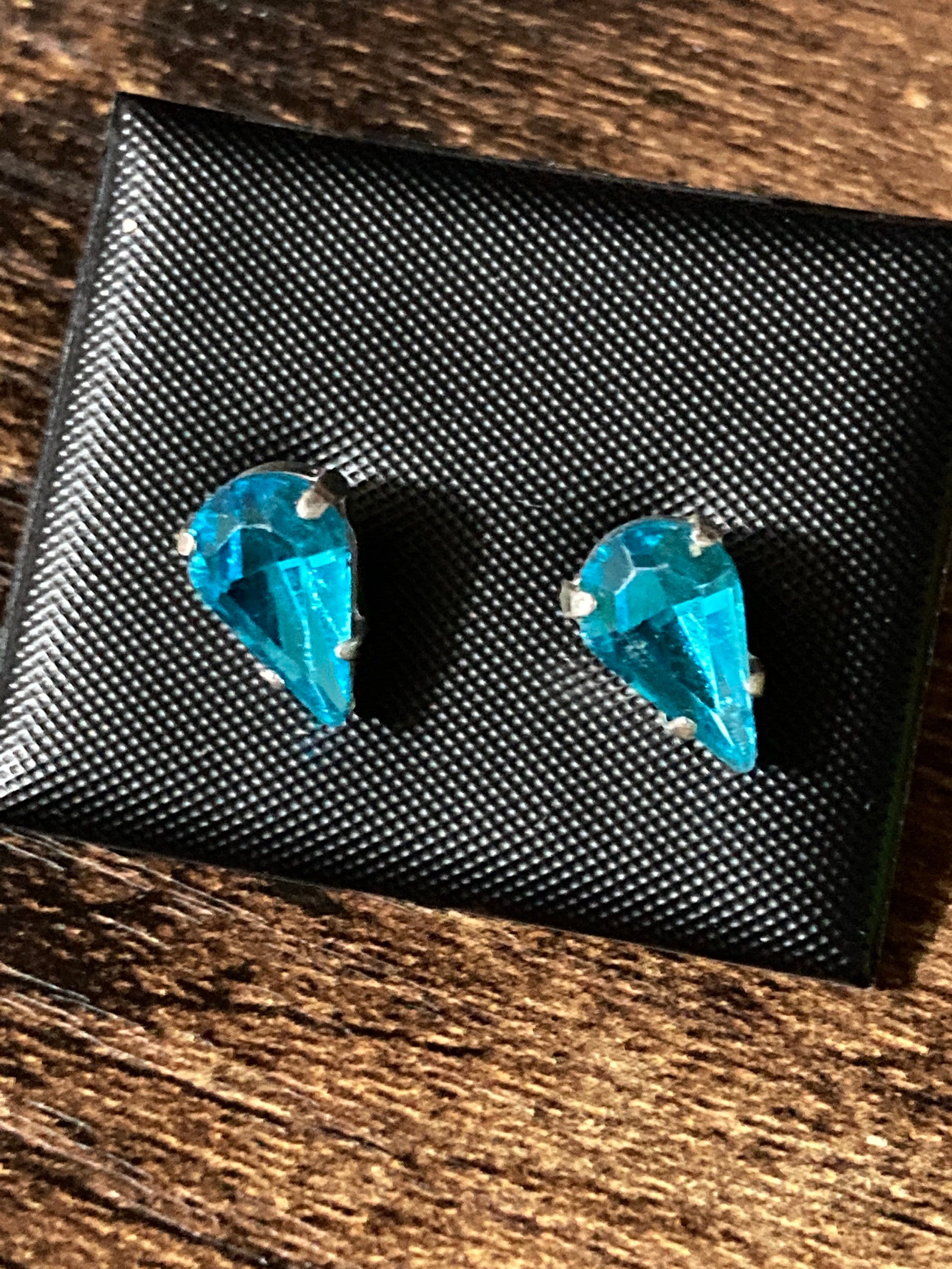 TURQUOISE glass teardrop crystal earrings pierced 15mm