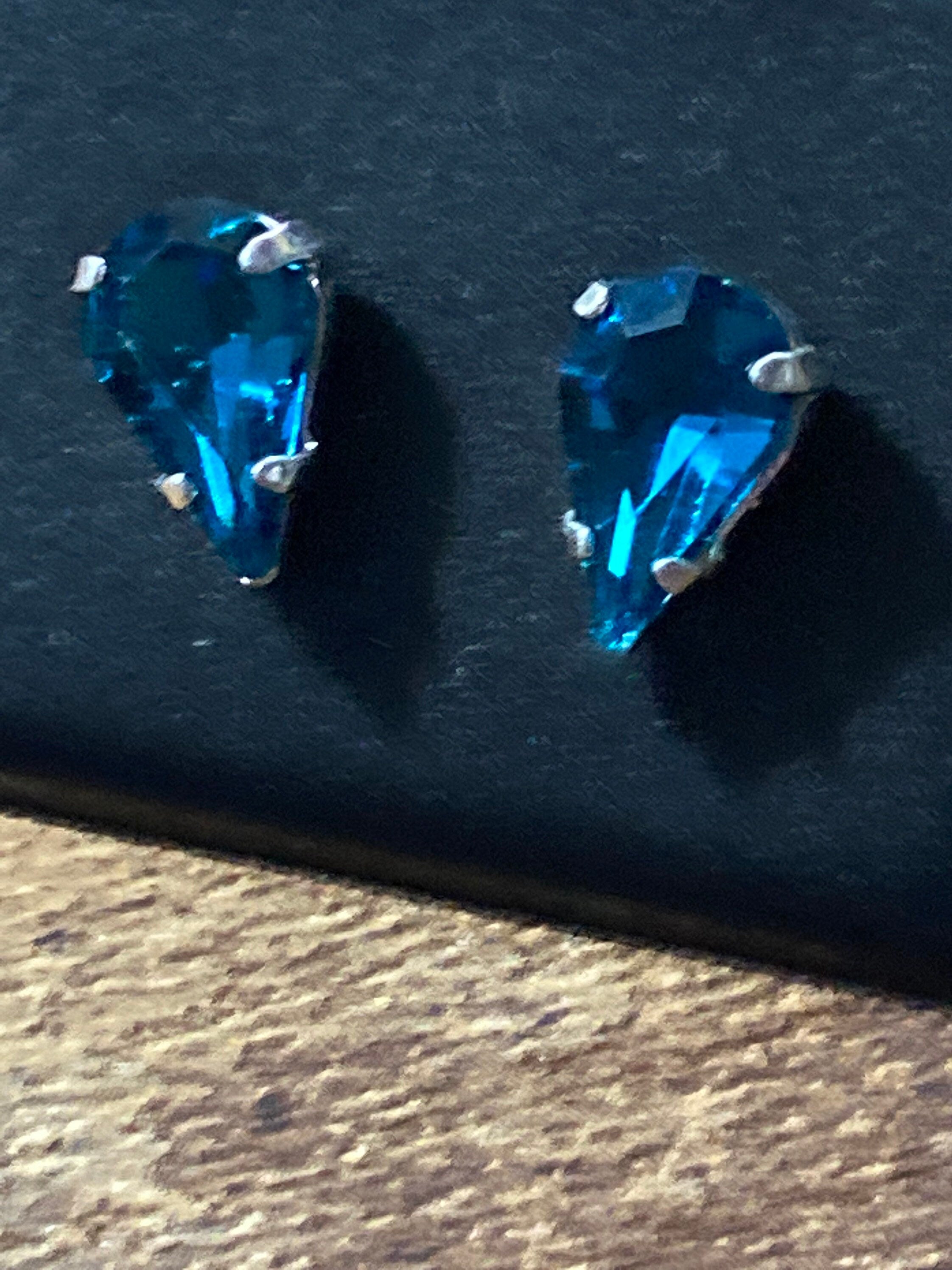 DARK TURQUOISE silver plated teardrop crystal earrings pierced 15mm