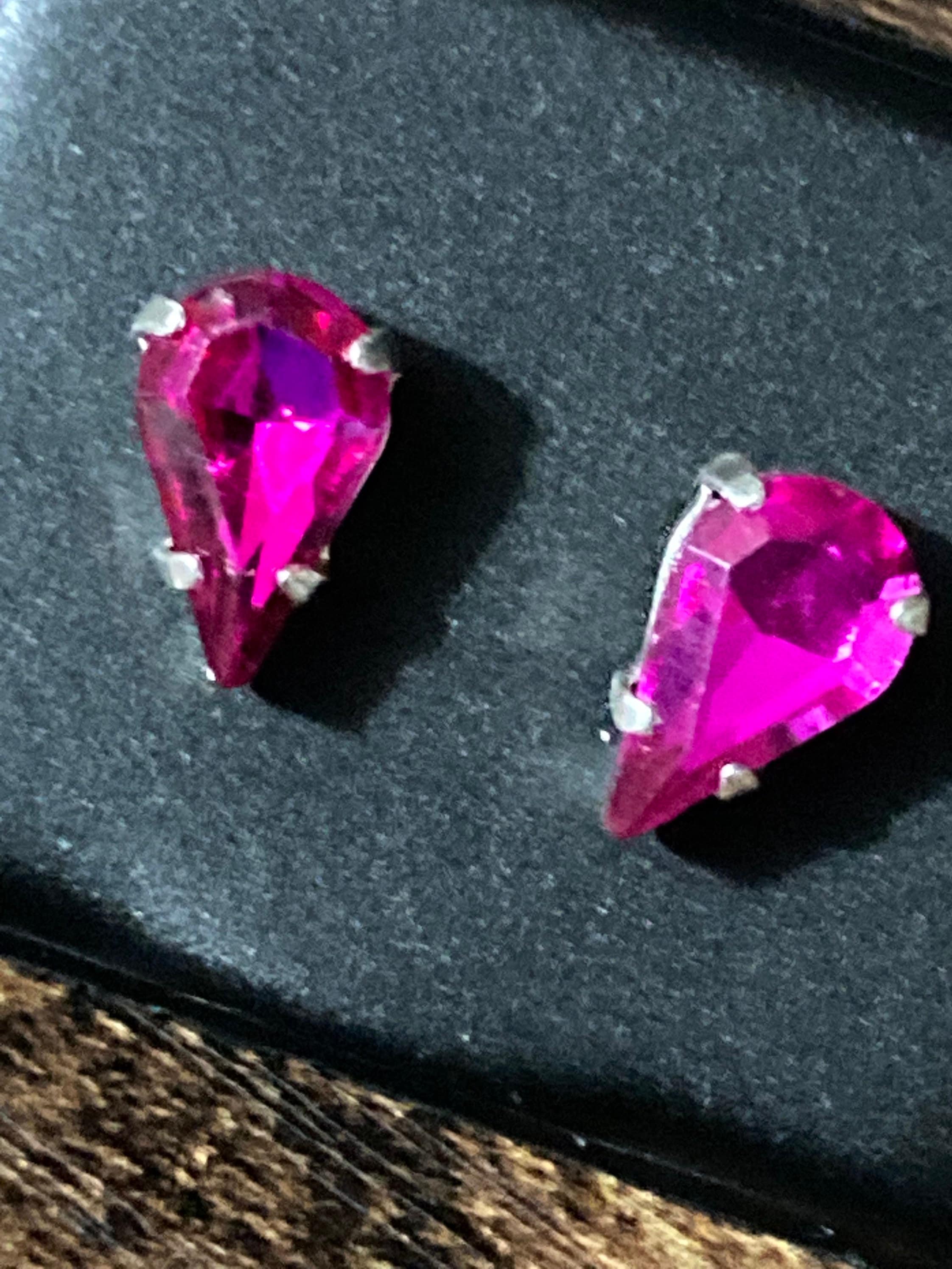 Bright pink glass rhinestone teardrop crystal earrings pierced 15mm
