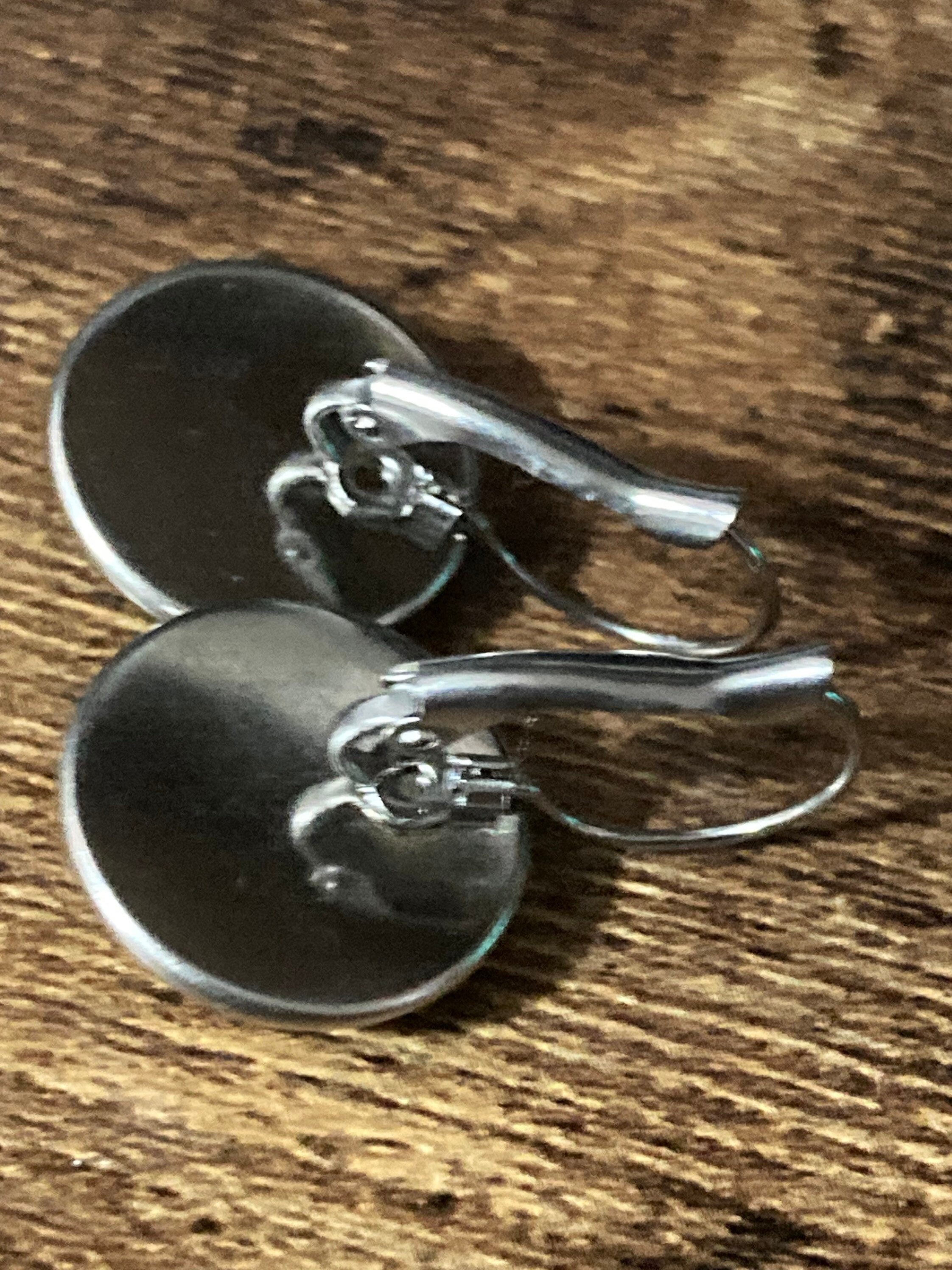 William Morris earrings round glass cabochon green bird in a bush