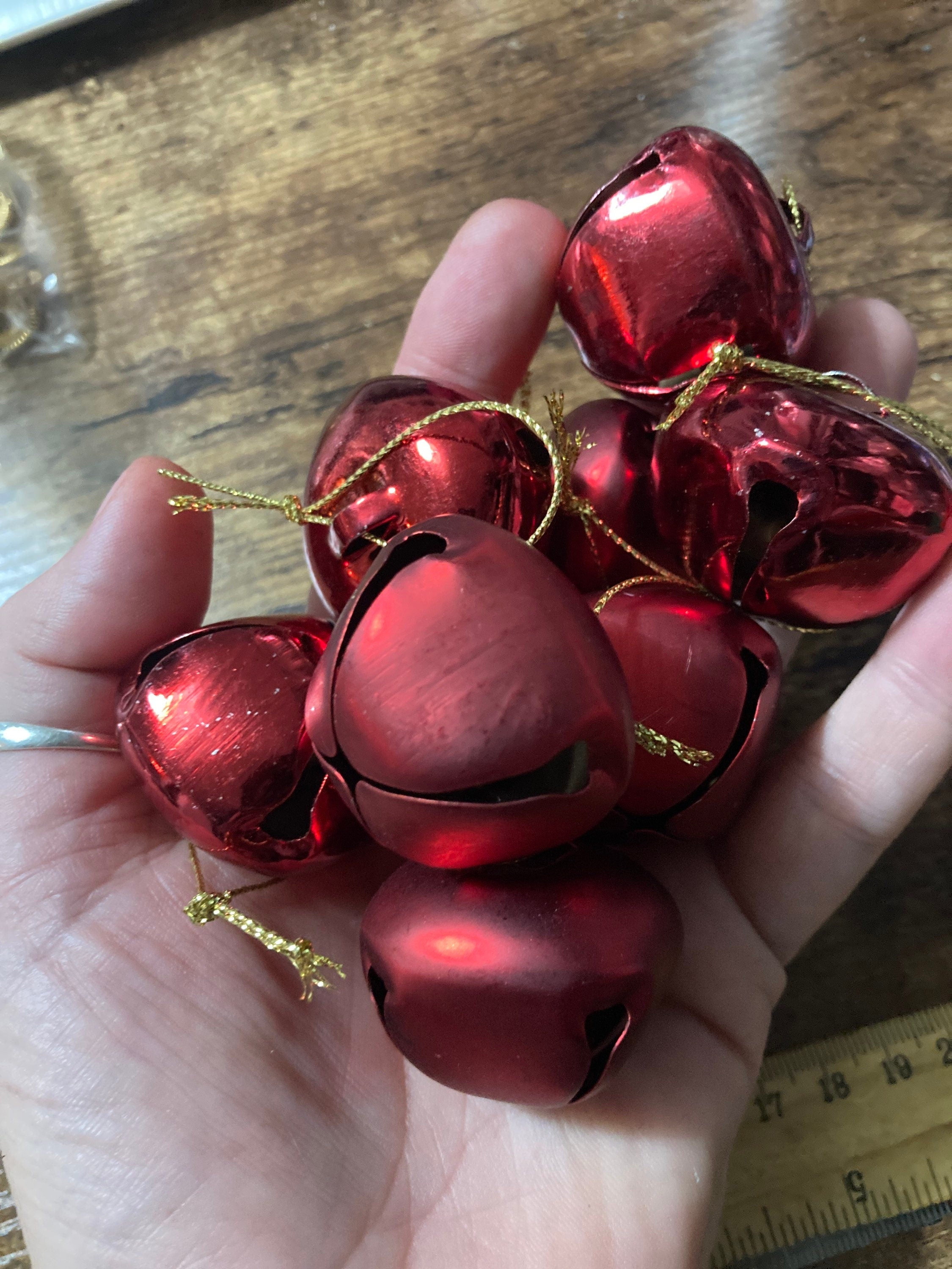 8 x large 3cm dark red Christmas metal bells jingle bells for Christmas craft