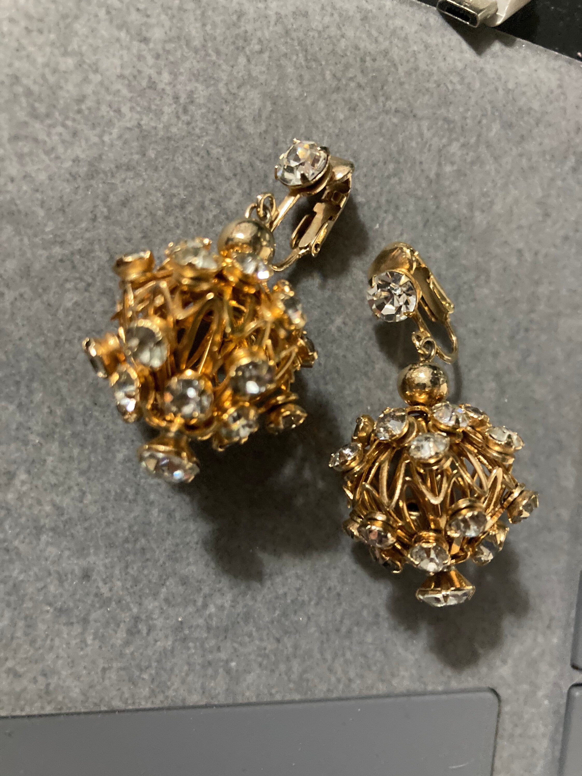 long gold tone rhinestone ball link soutoir knot necklace and matching clip earrings