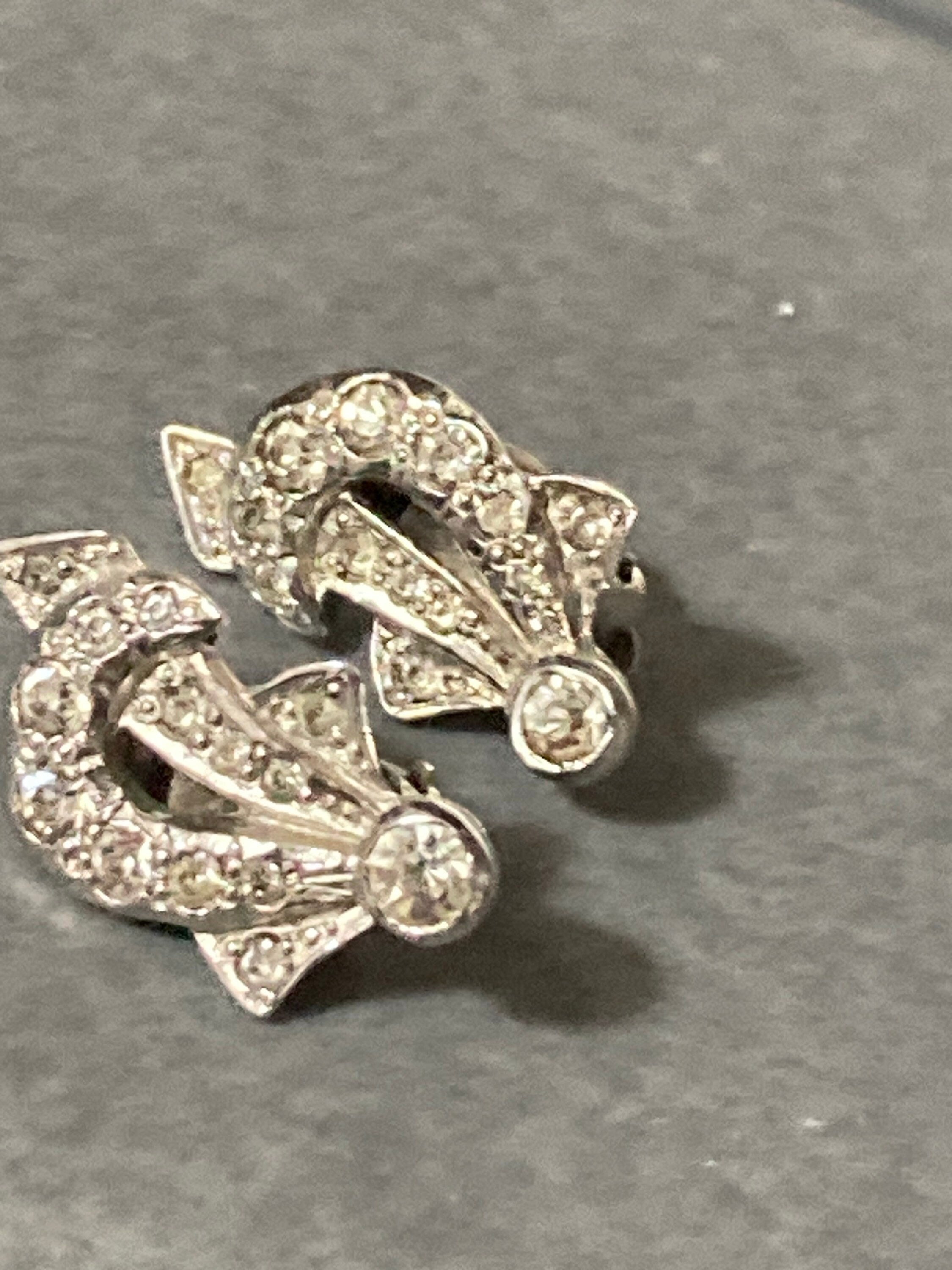 Vintage sparkly Clip On Earrings clear Diamanté