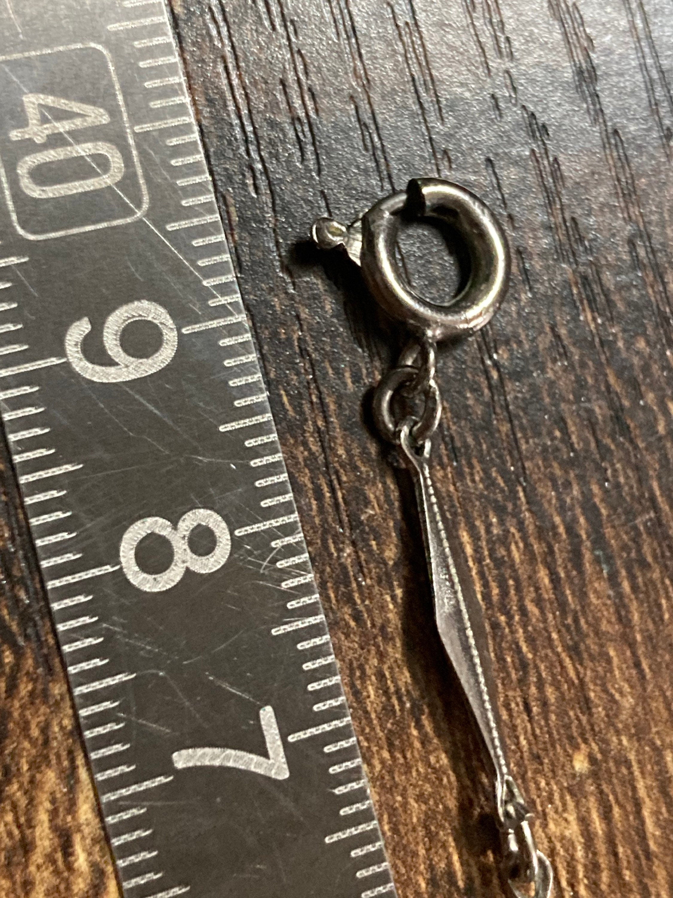 Damaged Art Deco green black Galalith necklace 1920s