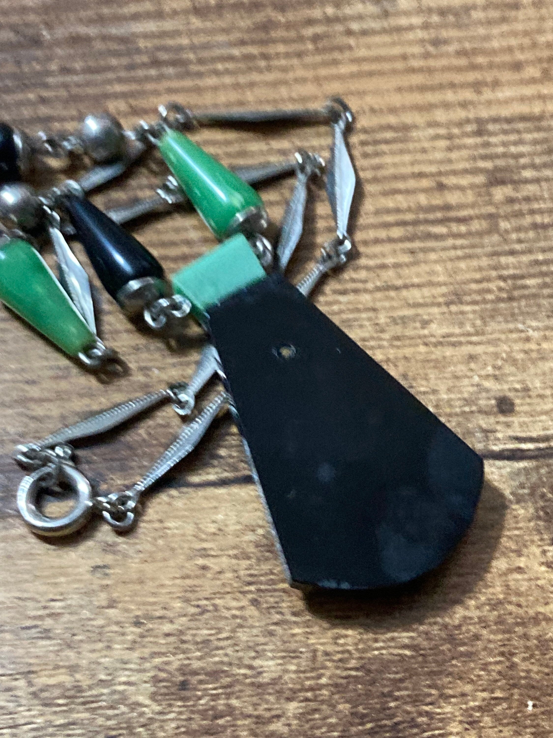 Damaged Art Deco green black Galalith necklace 1920s