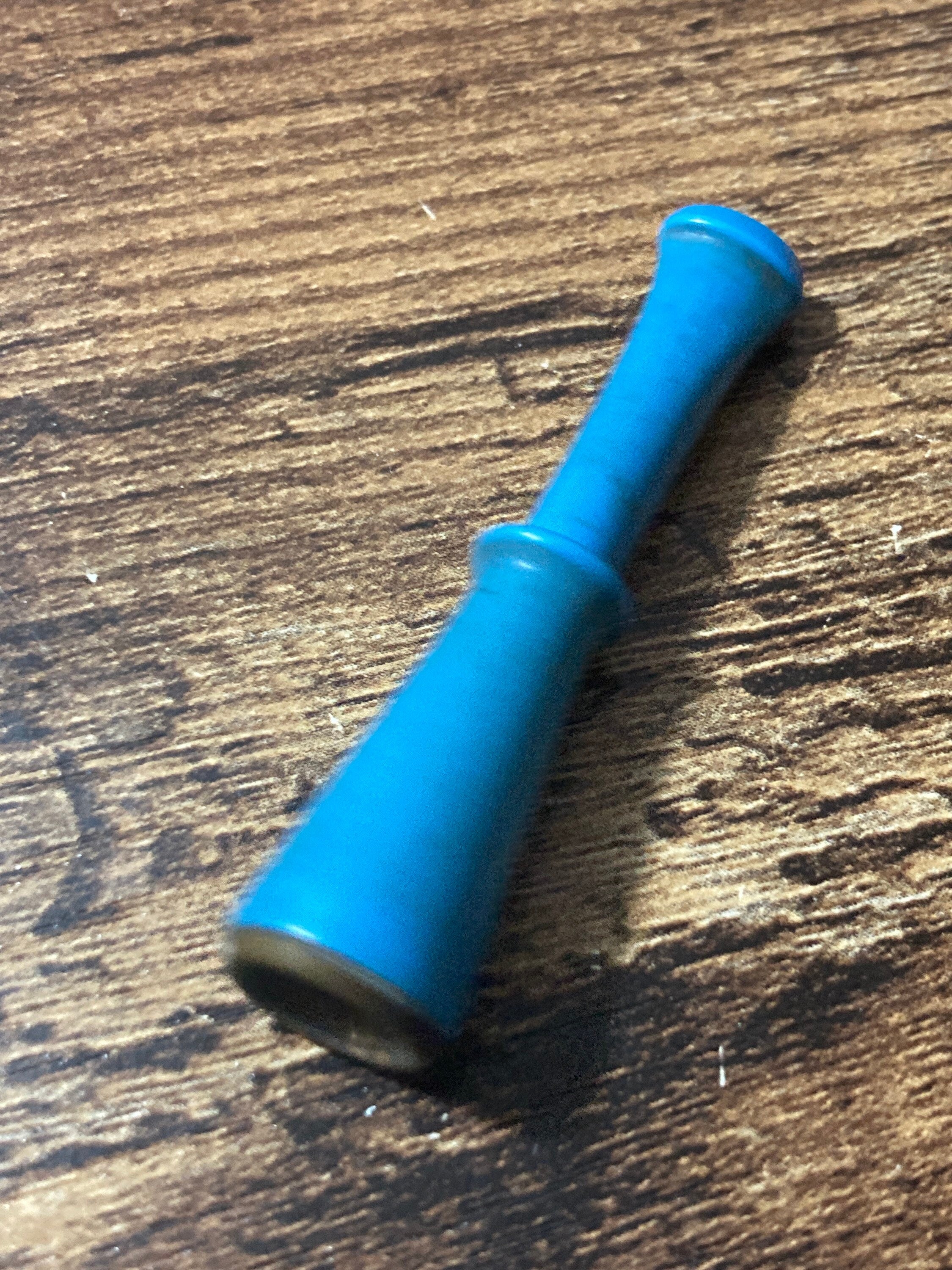 Vintage plastic BLUE Cigarette Holder retractable