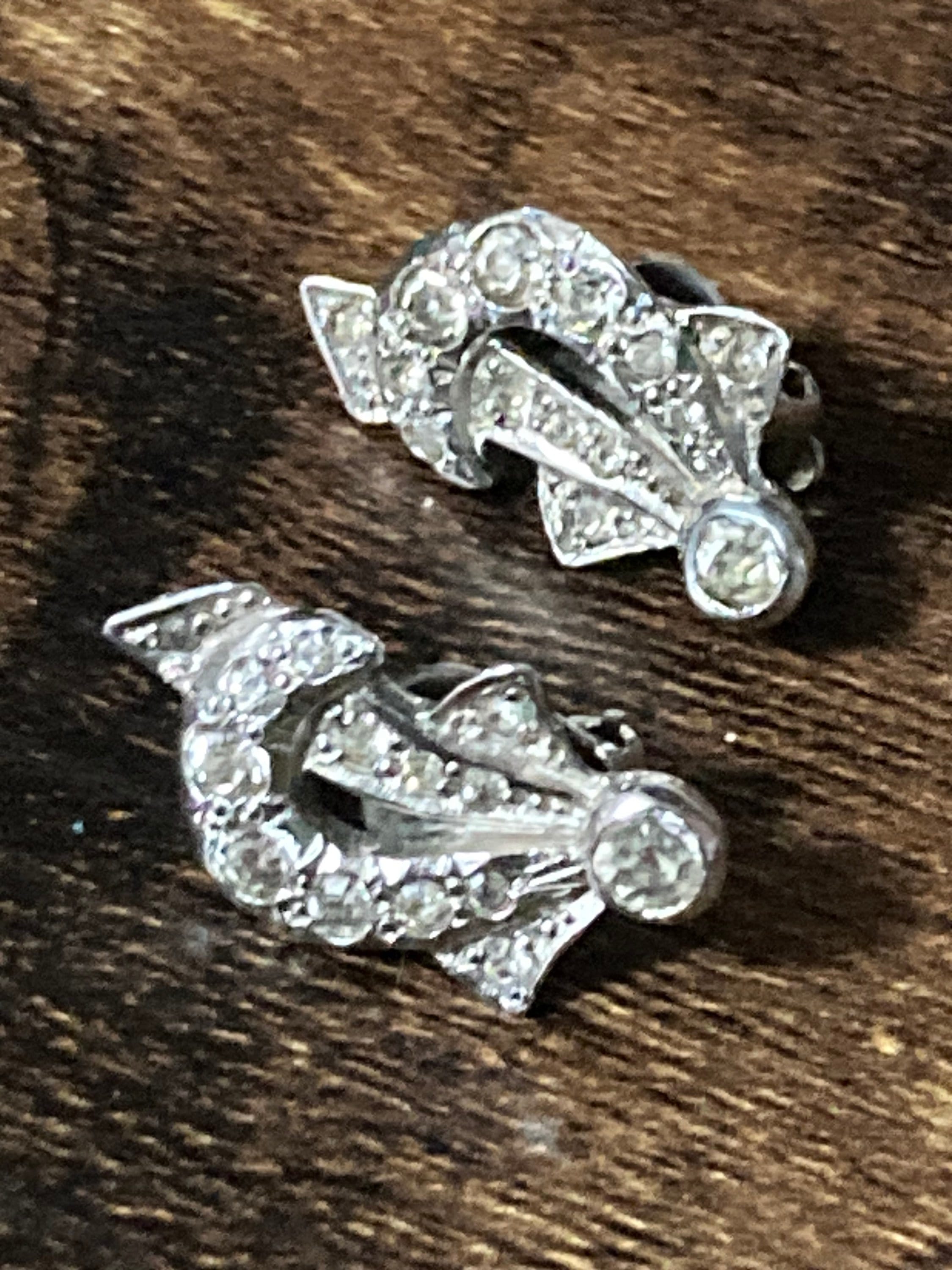 Vintage sparkly Clip On Earrings clear Diamanté