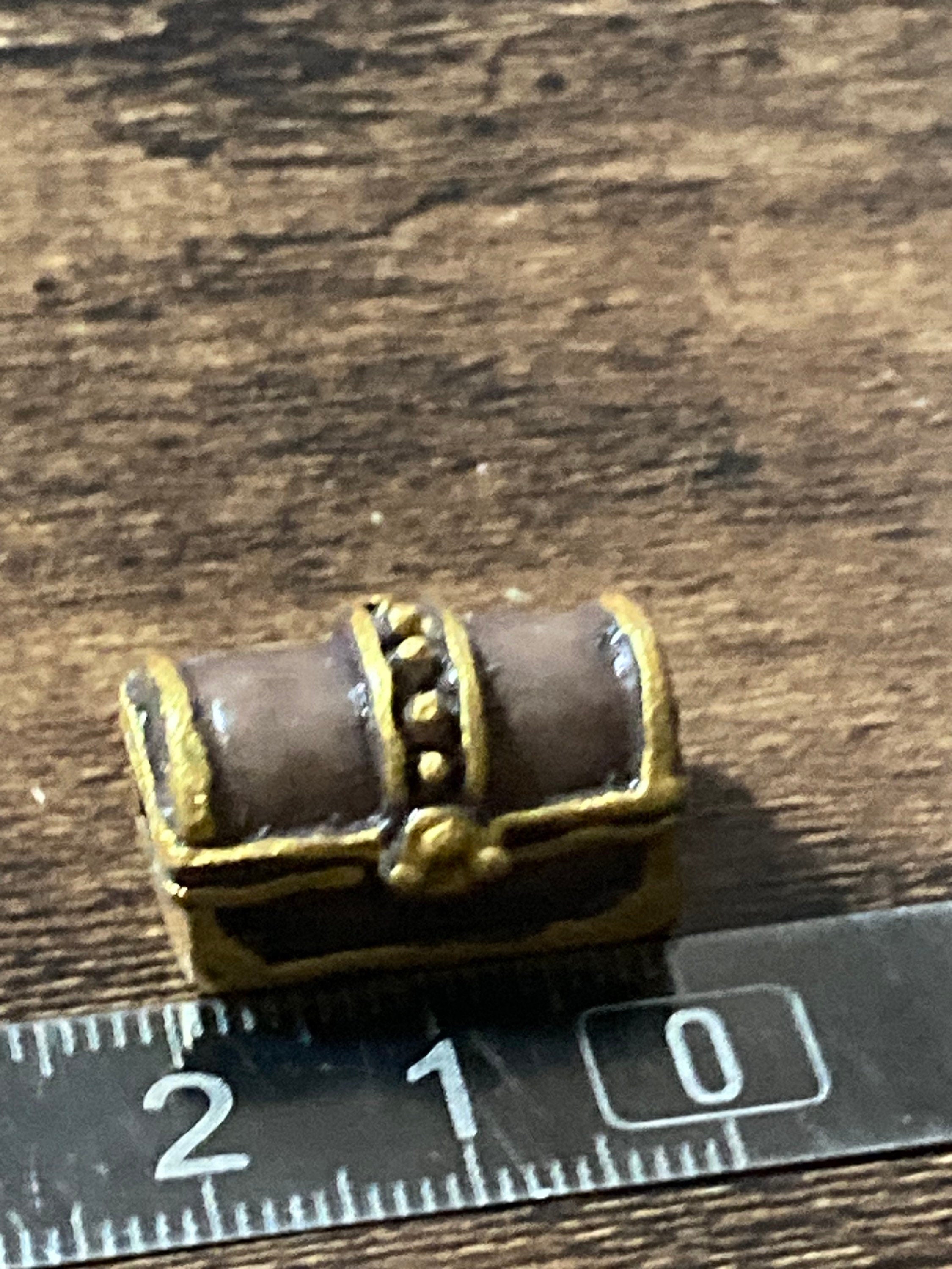 miniature deep sea pirate treasure chest cake topper decoration brown gold