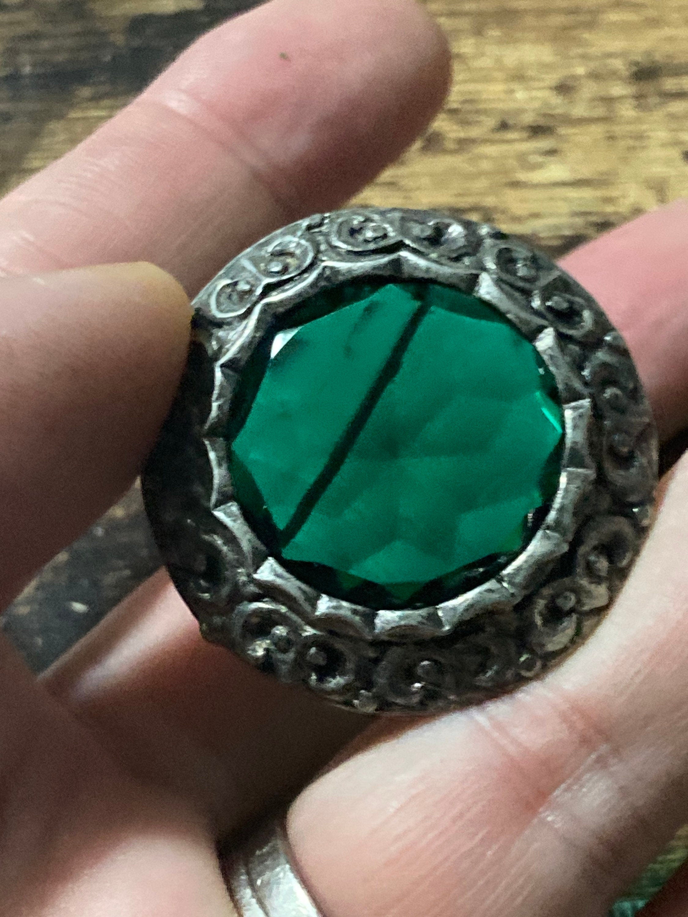 Vintage silver tone Celtic chunky emerald glass brooch