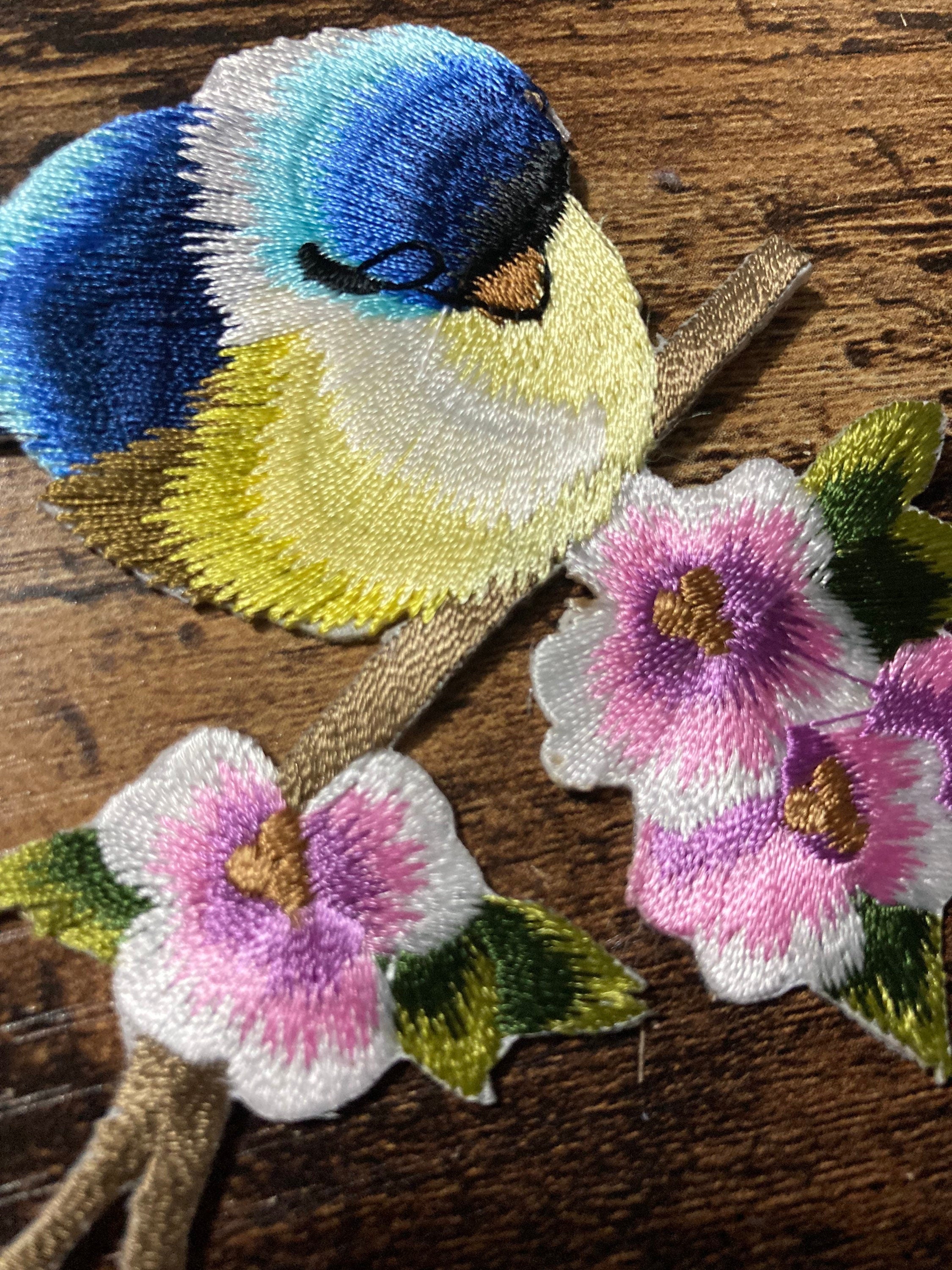 iron on blue tit bird applique patch 8x8cm