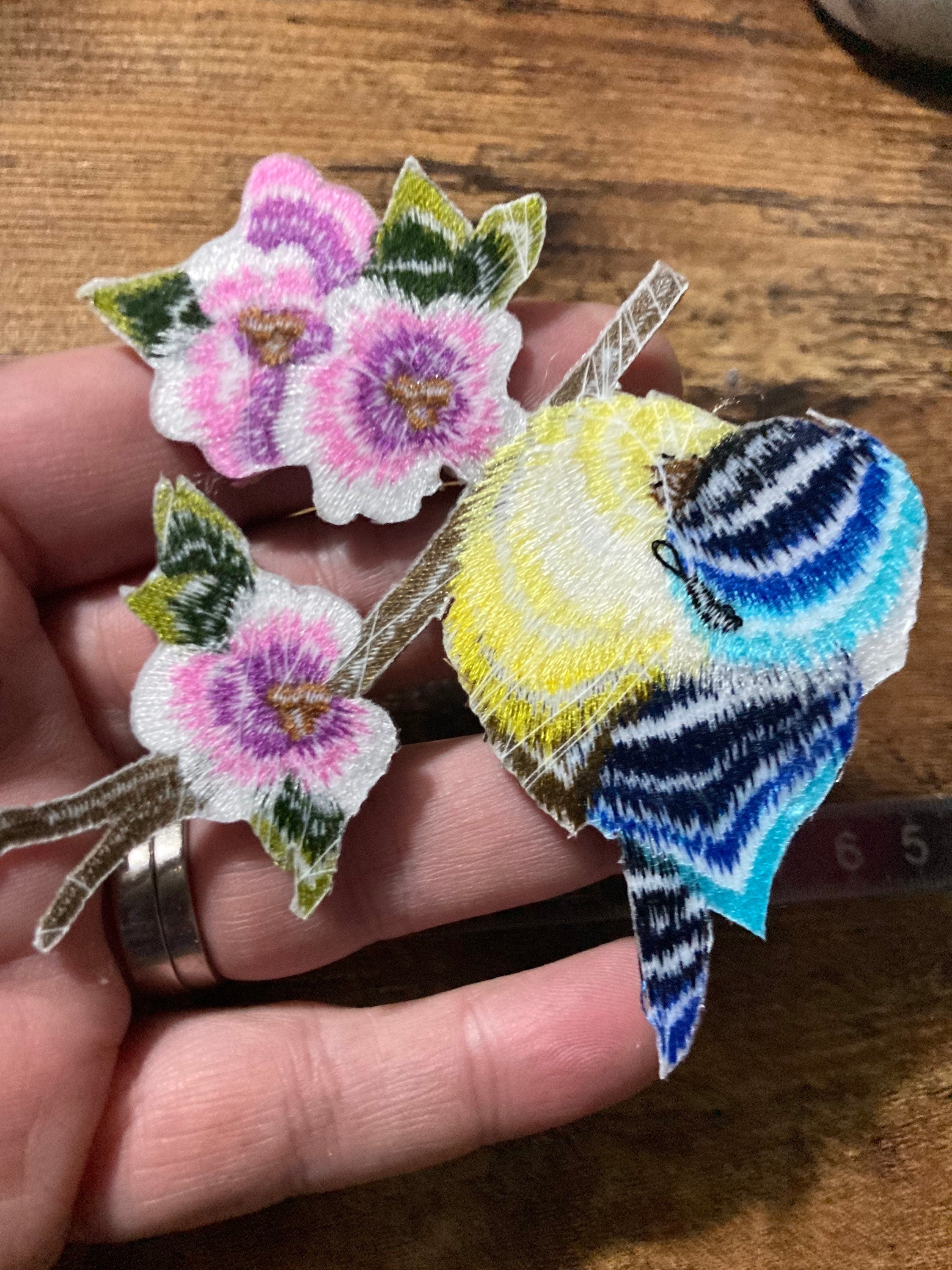 iron on blue tit bird applique patch 8x8cm