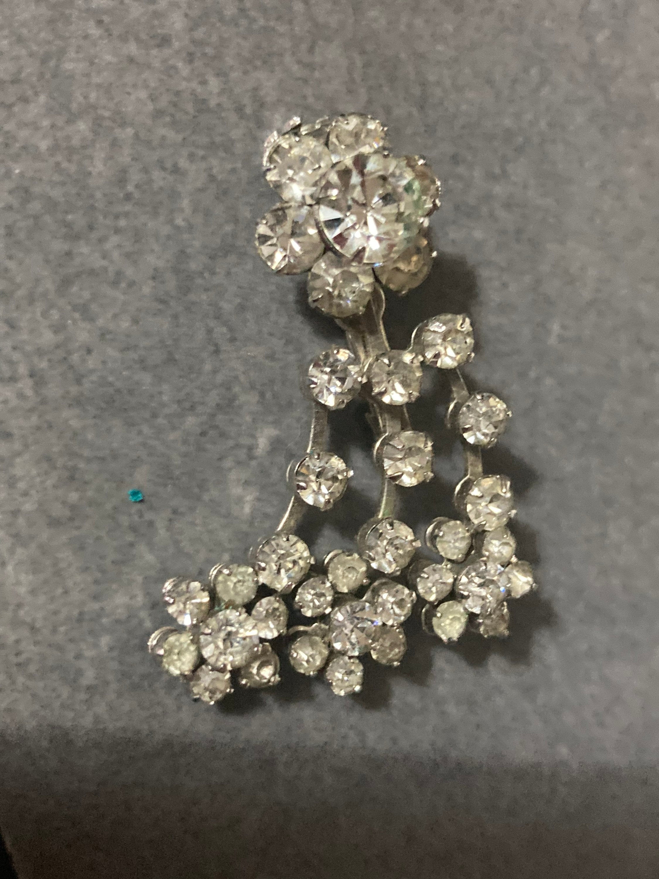Vintage floral paste glass clear Diamanté silver tone Brooch