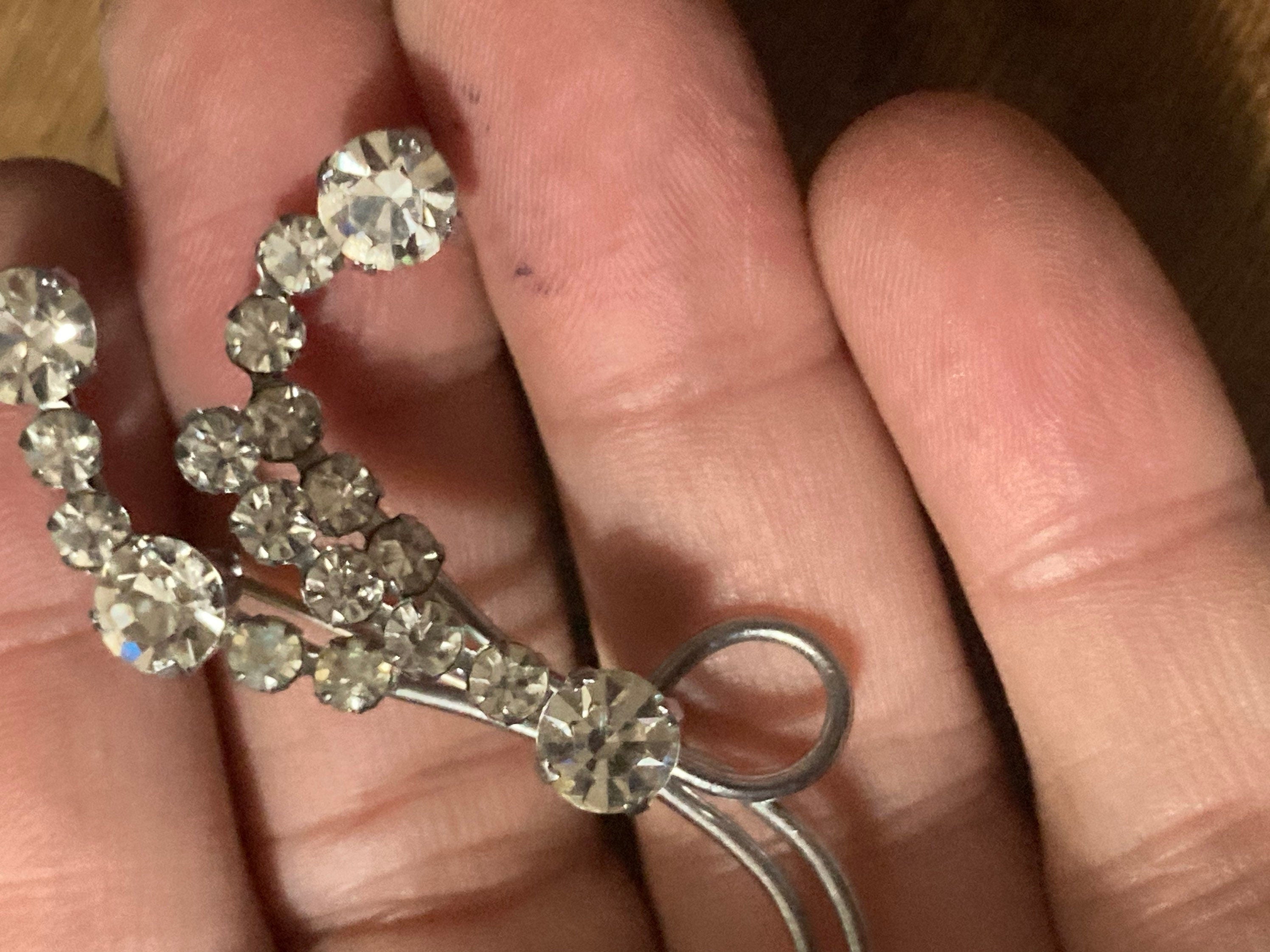 Vintage floral paste glass clear Diamanté silver tone Brooch