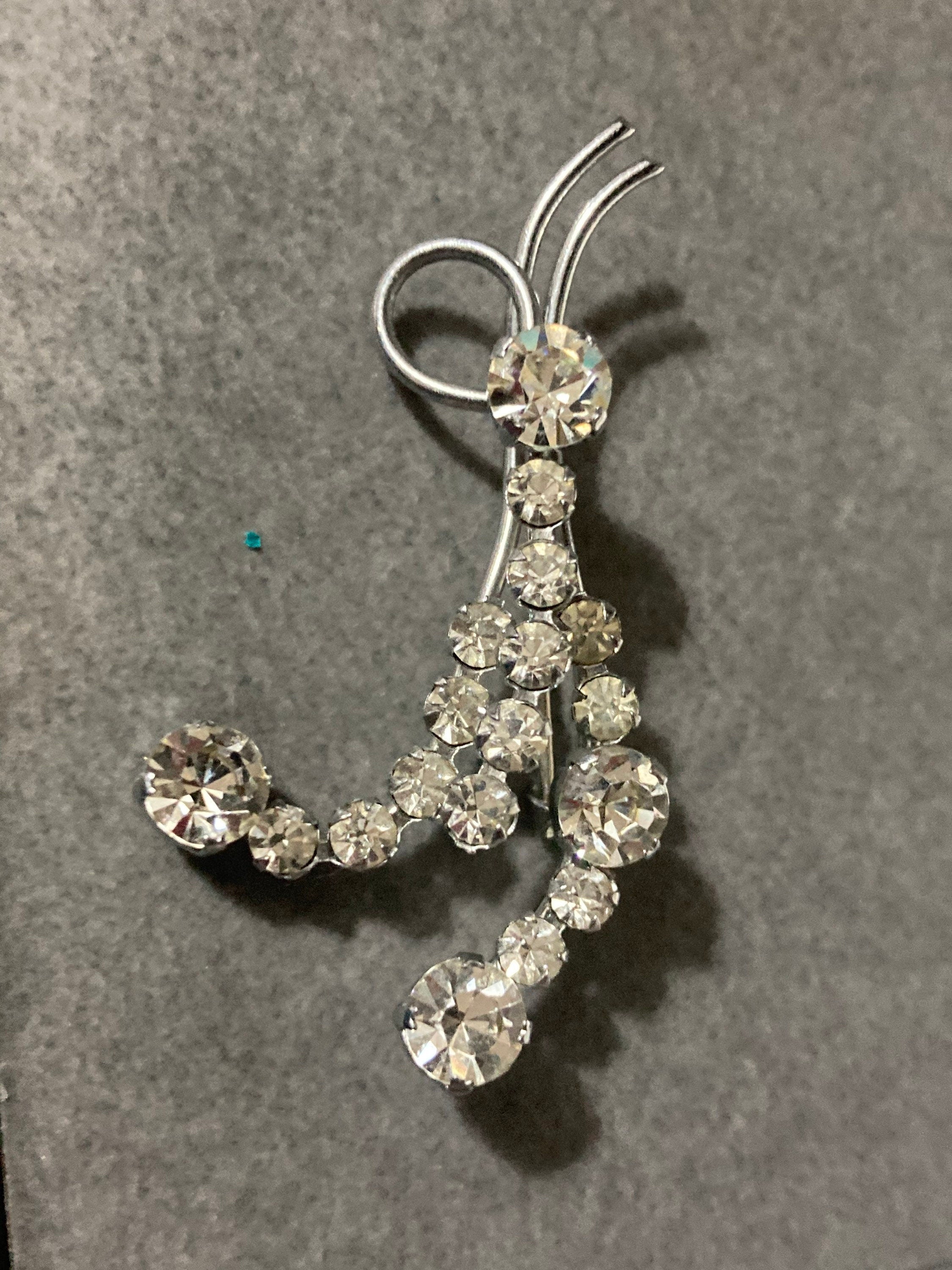 Vintage floral paste glass clear Diamanté silver tone Brooch