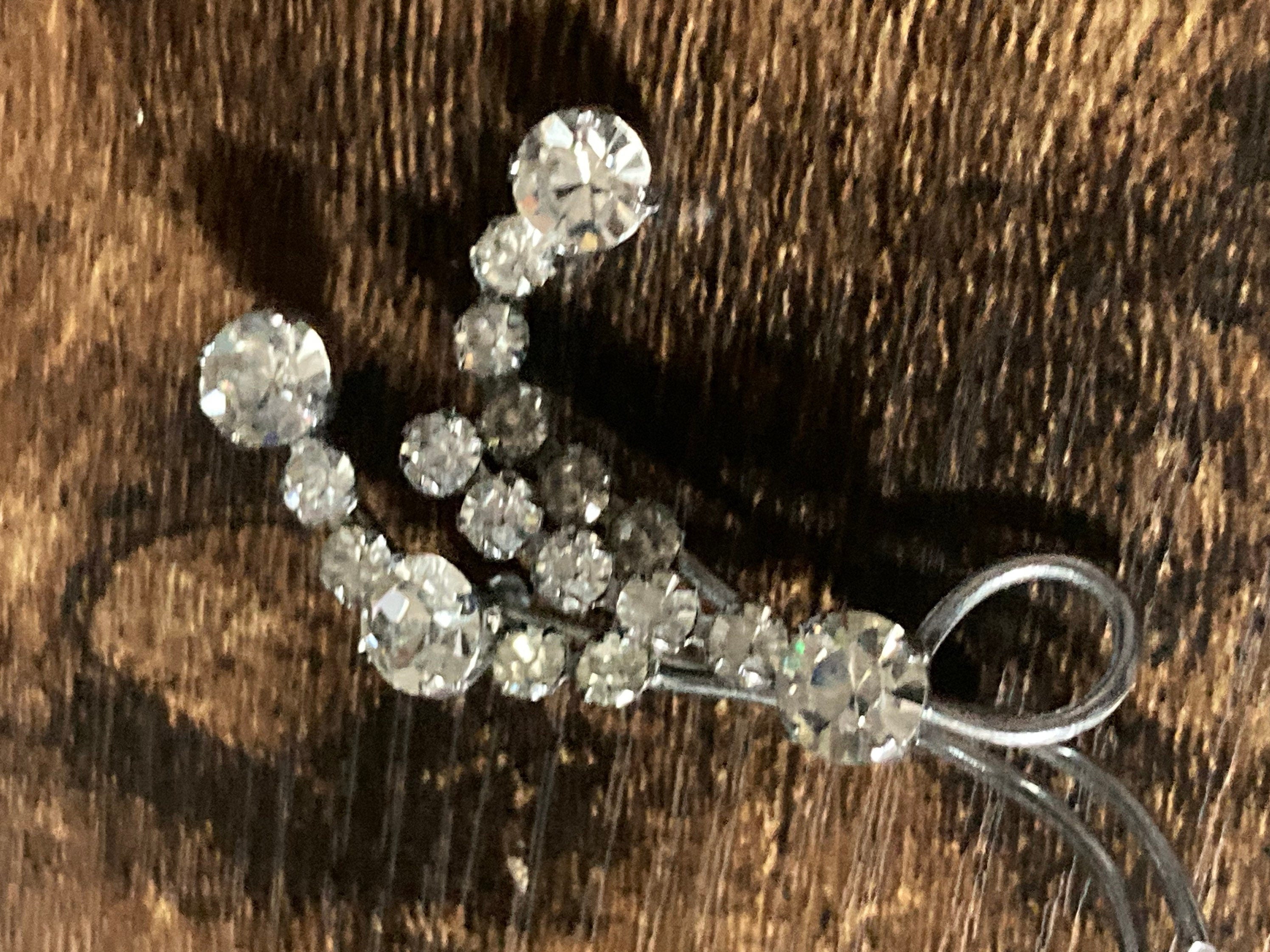 Vintage floral paste glass clear Diamanté silver tone Brooch