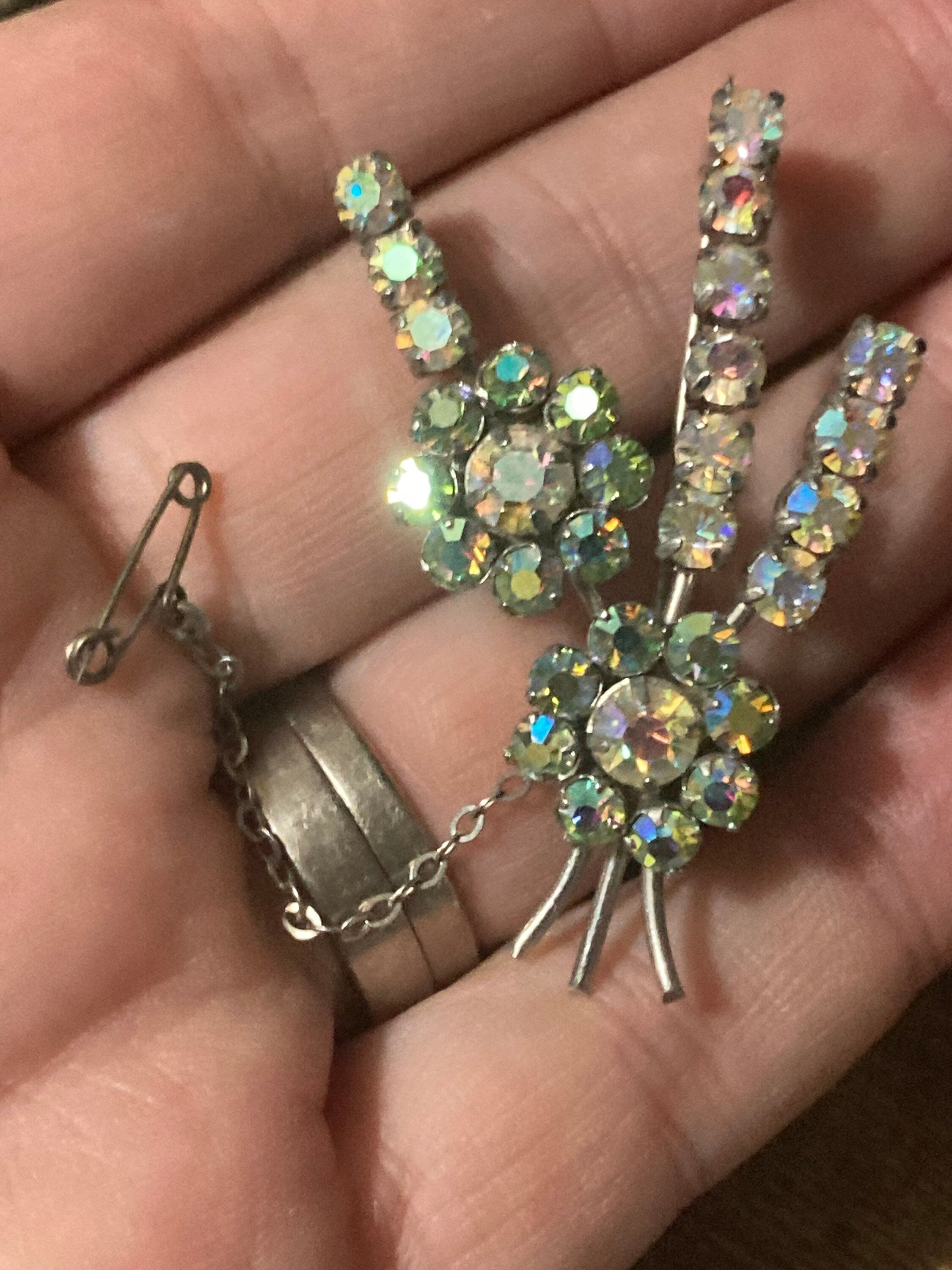 Vintage floral paste AB aurora boreal is glass Diamanté silver tone Brooch