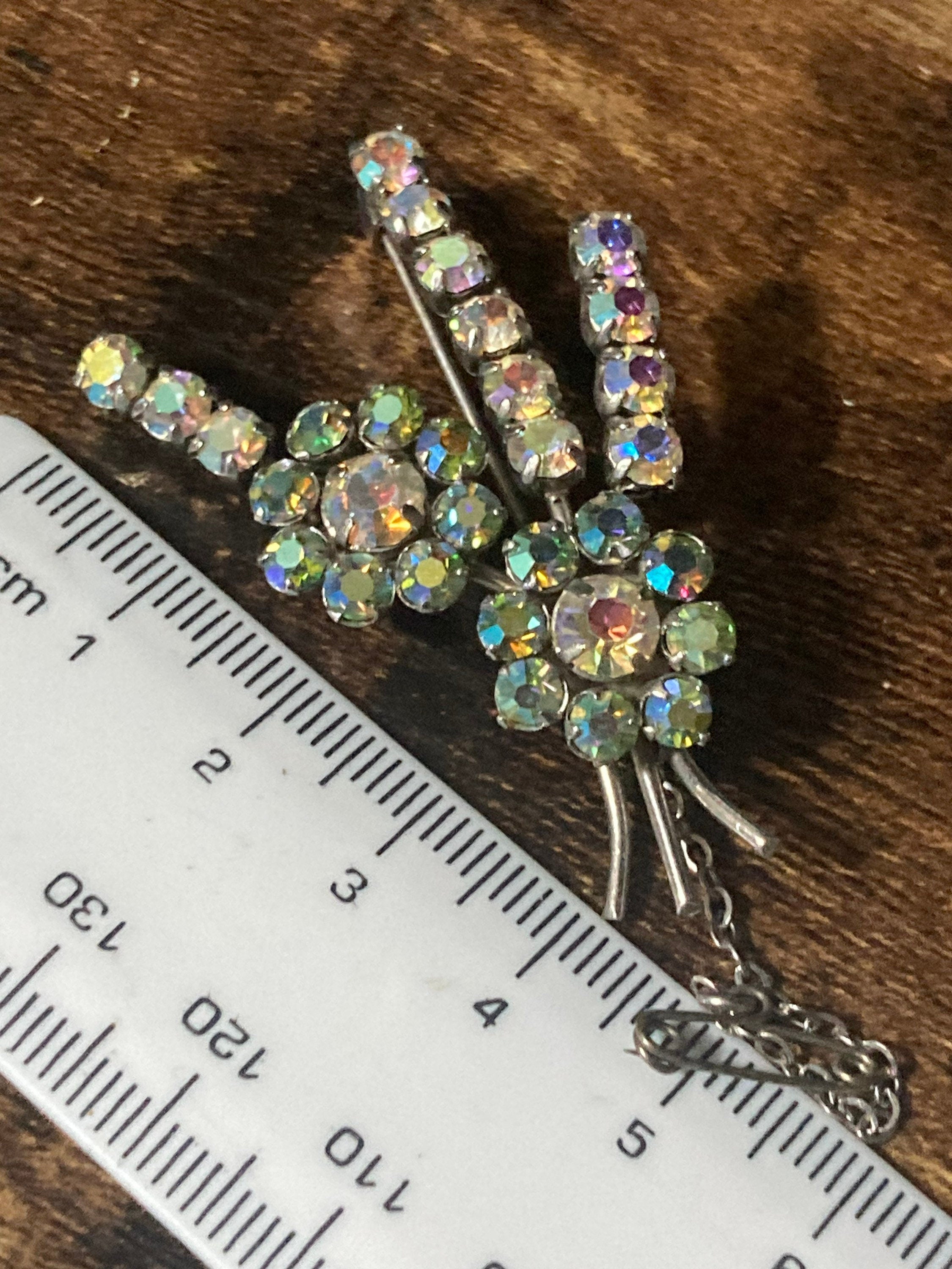 Vintage floral paste AB aurora boreal is glass Diamanté silver tone Brooch