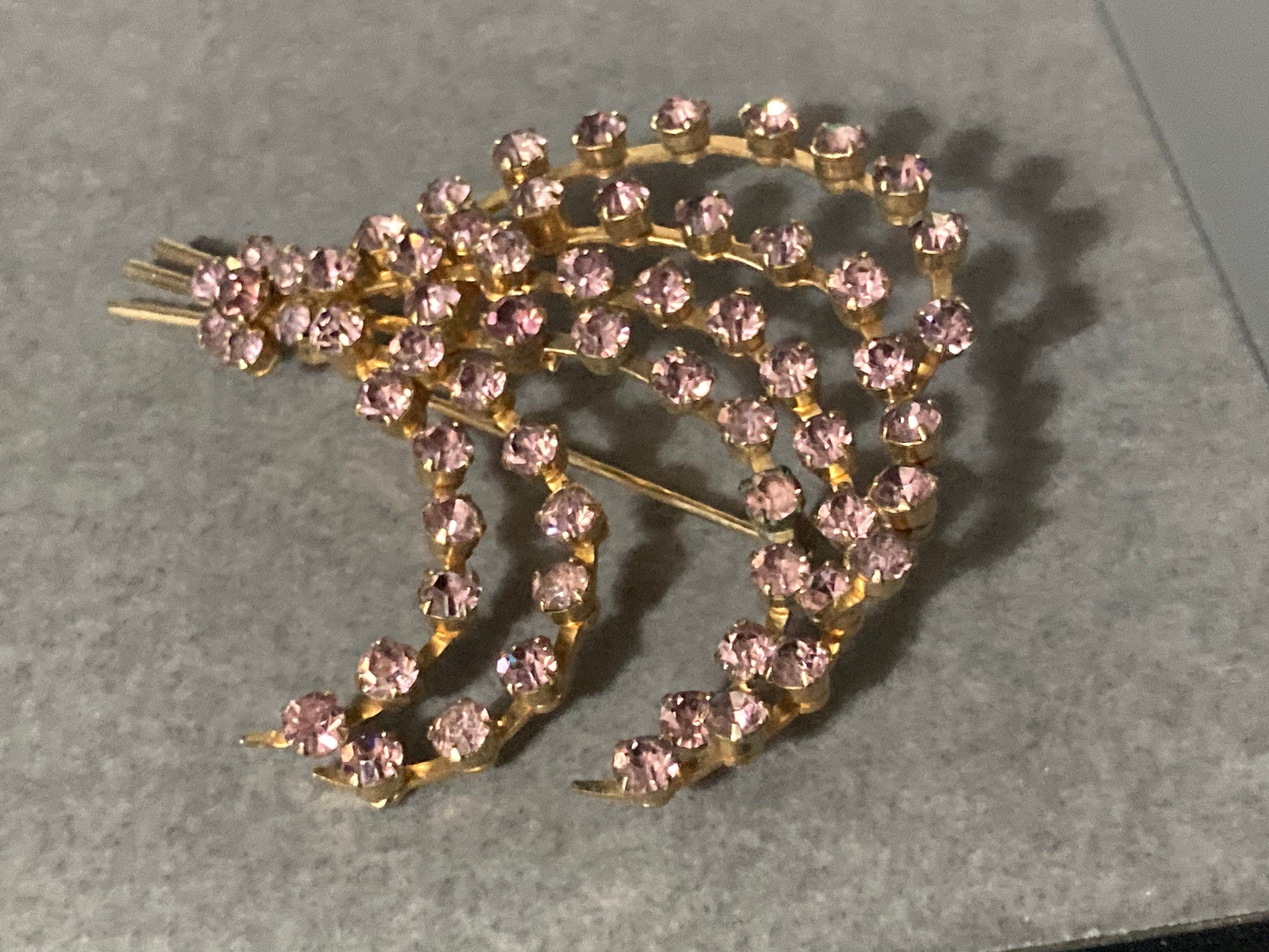 Vintage soft purple lilac rhinestone paste Diamanté gold tone floral sprig Brooch