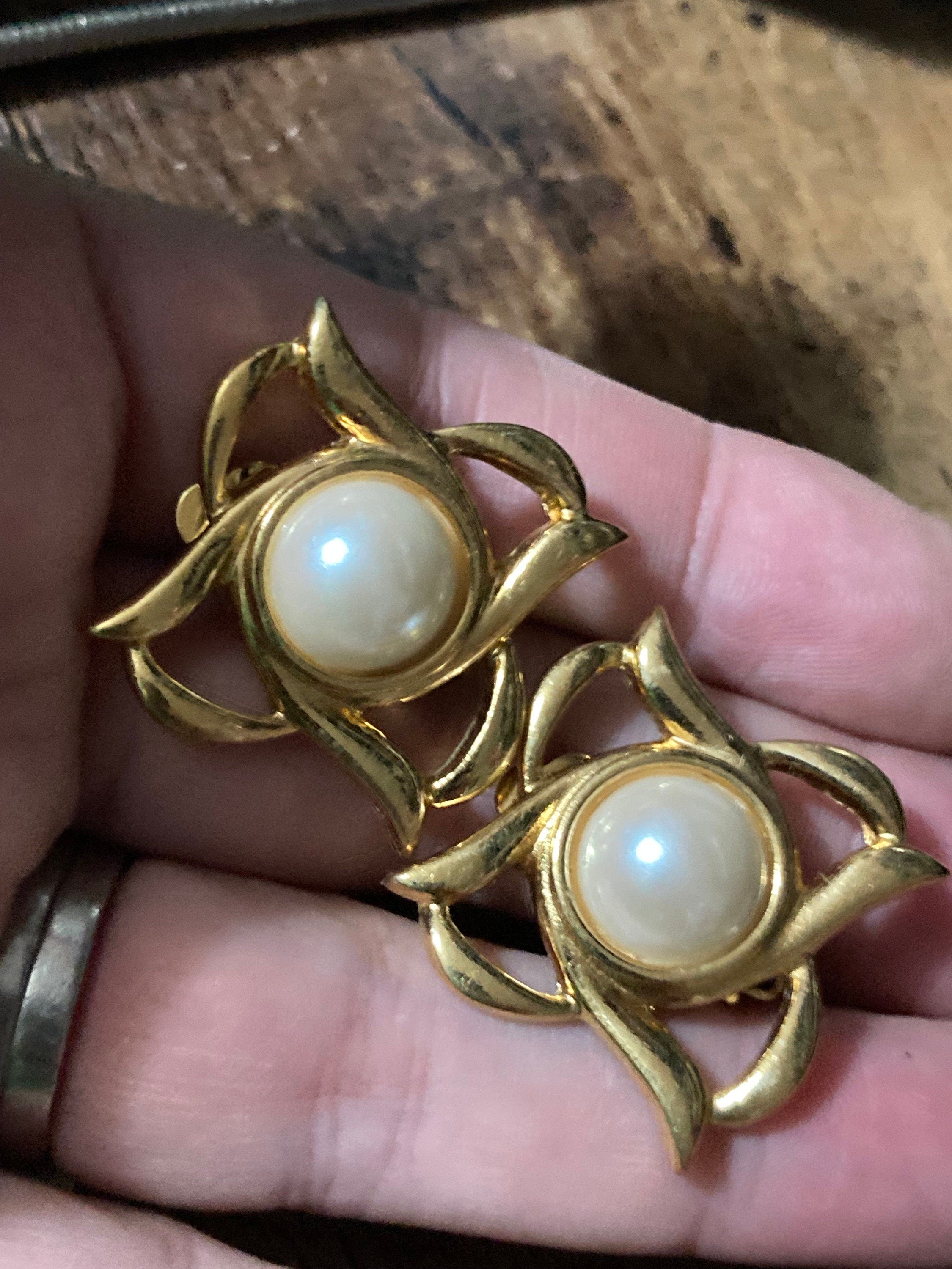 oversized Vintage gold tone clip on faux pearl earrings