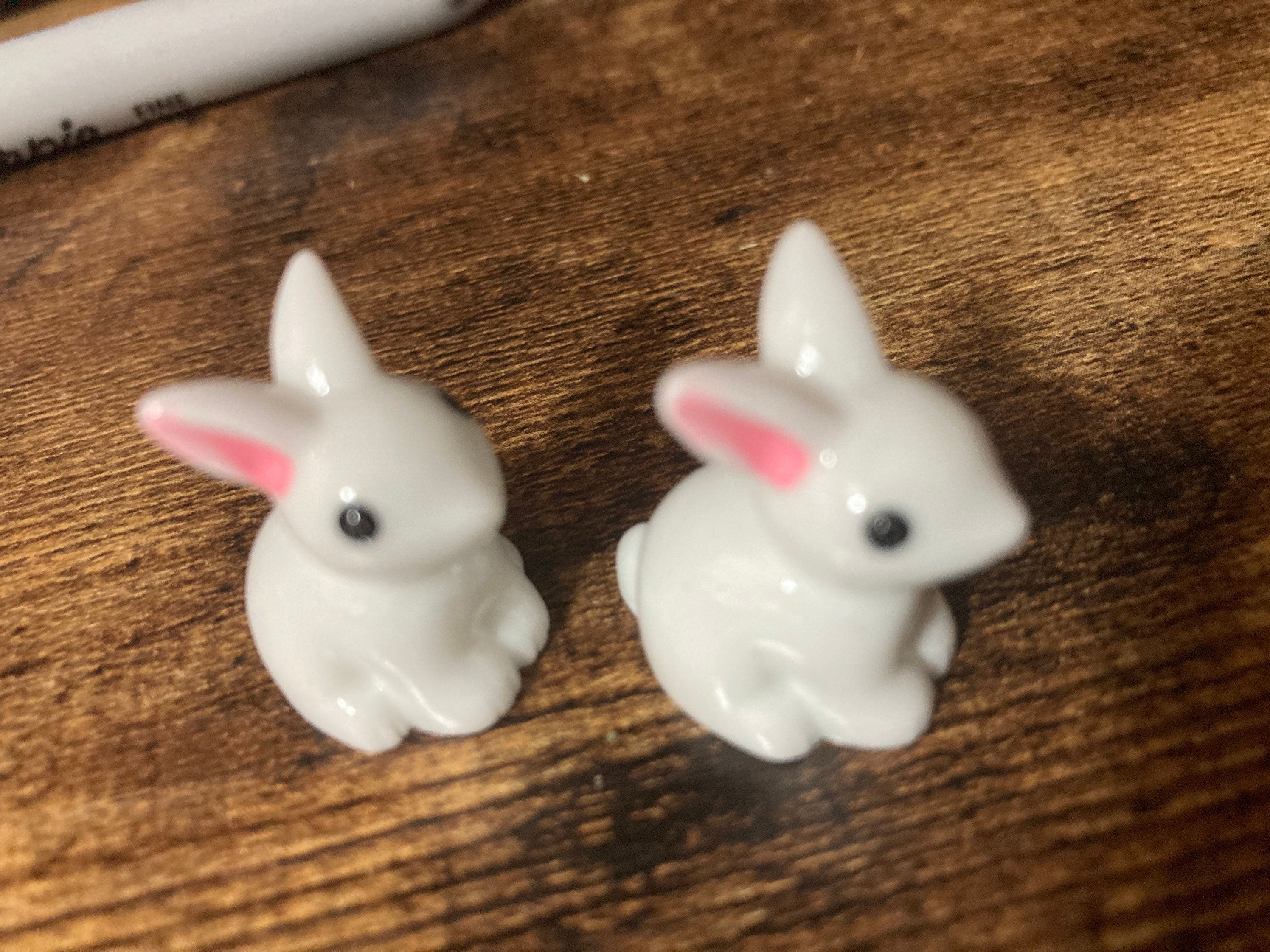 2 x sitting miniature bunny rabbit plastic cake toppers pink white fairy garden decorations