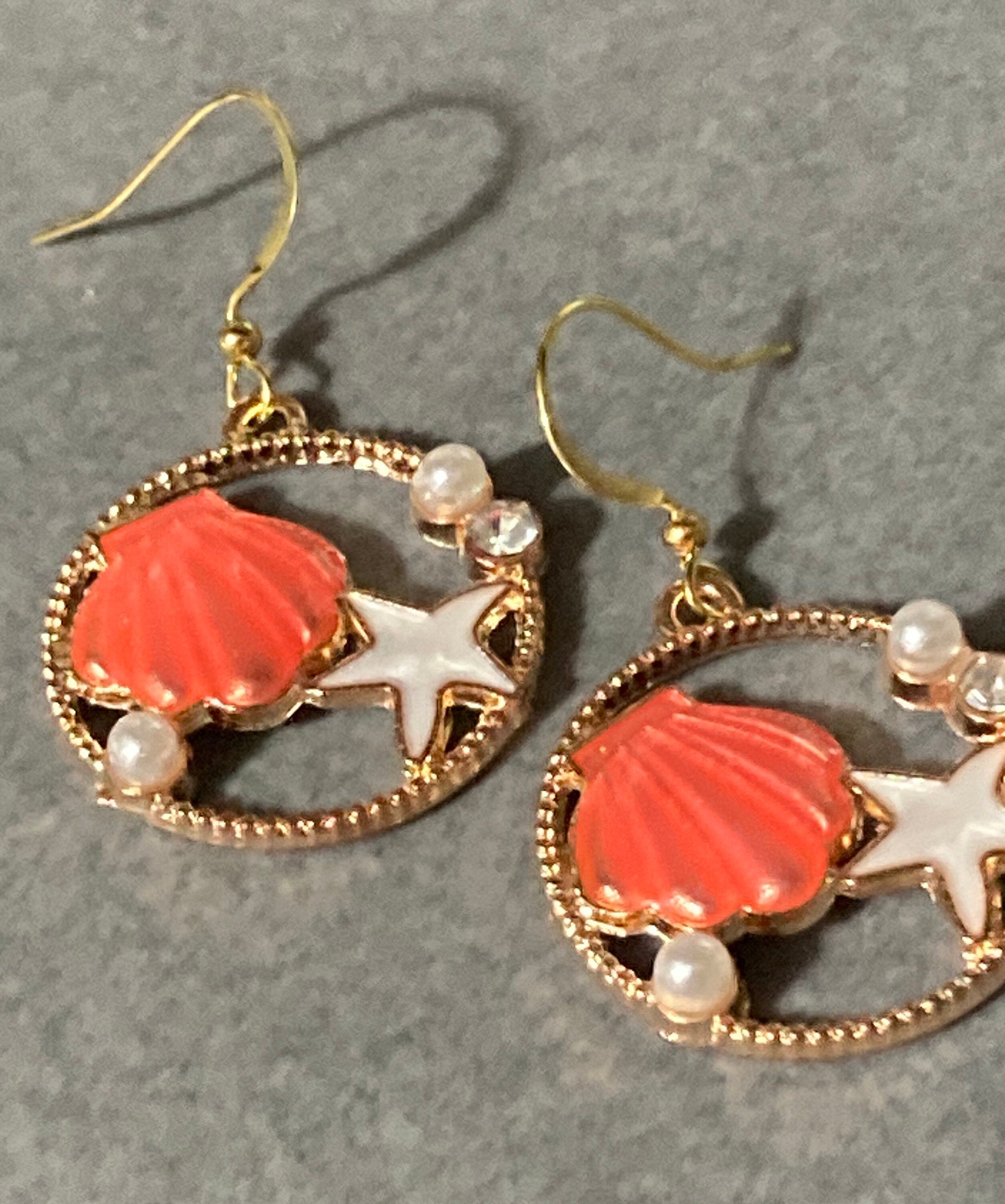 coral cream enamel starfish Pearl dangly earrings pierced Nautical gold tone