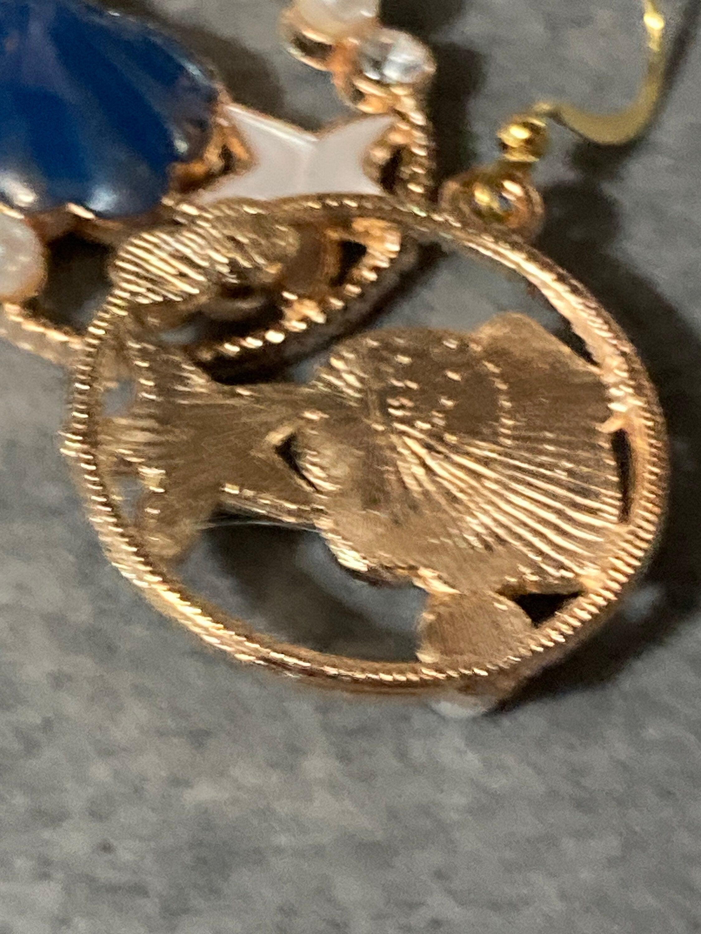 gold tone blue cream enamel starfish Pearl dangly earrings pierced Nautical