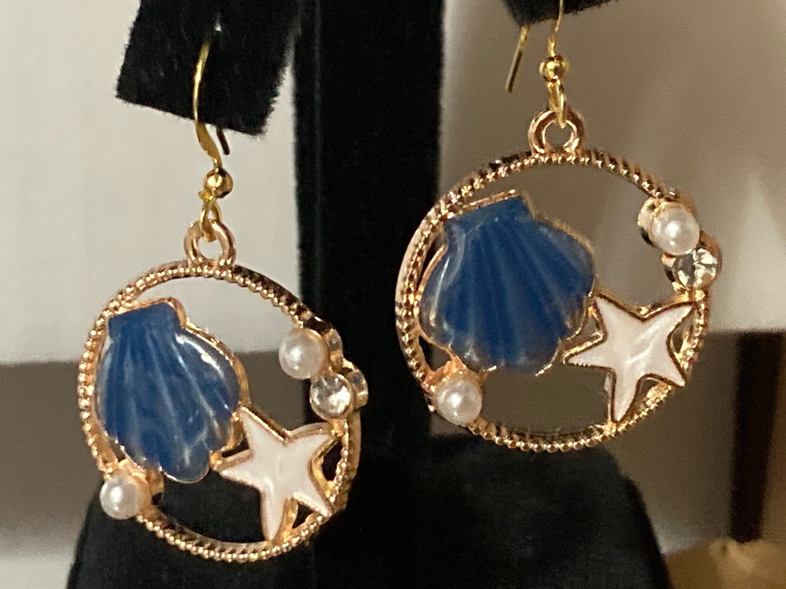 gold tone blue cream enamel starfish Pearl dangly earrings pierced Nautical