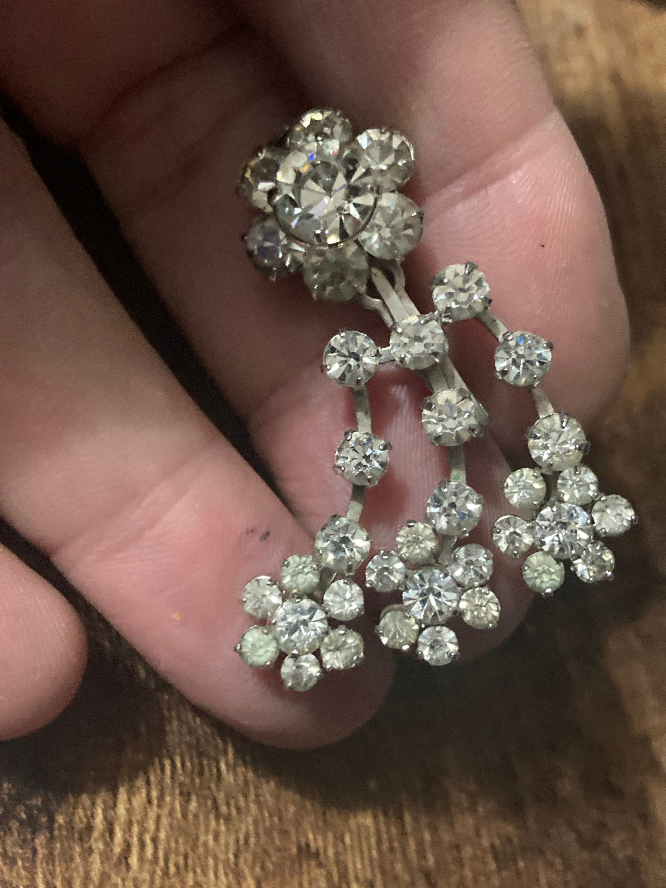 Vintage floral paste glass clear Diamanté silver tone Brooch