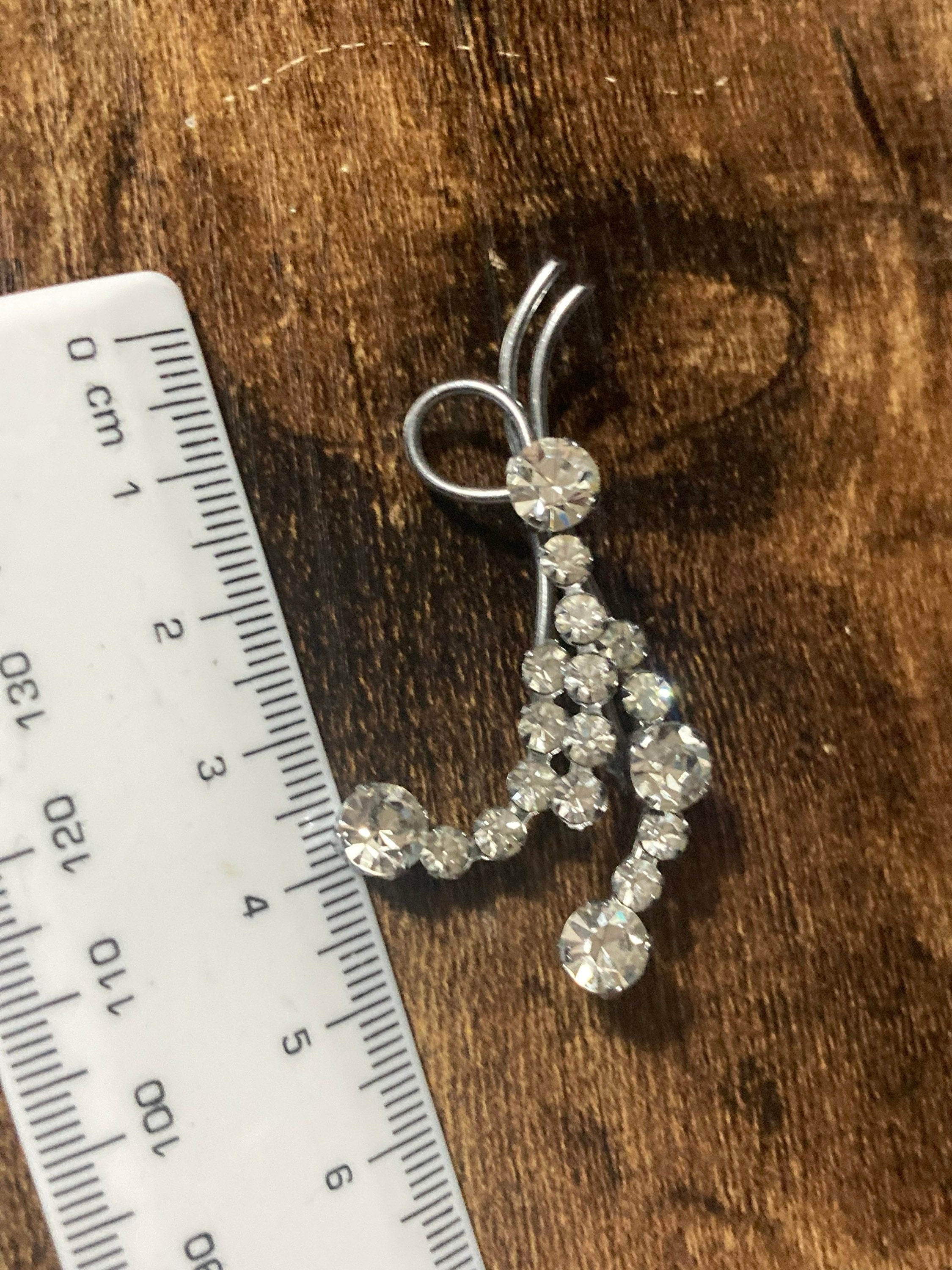 Vintage floral paste glass clear Diamanté silver tone Brooch