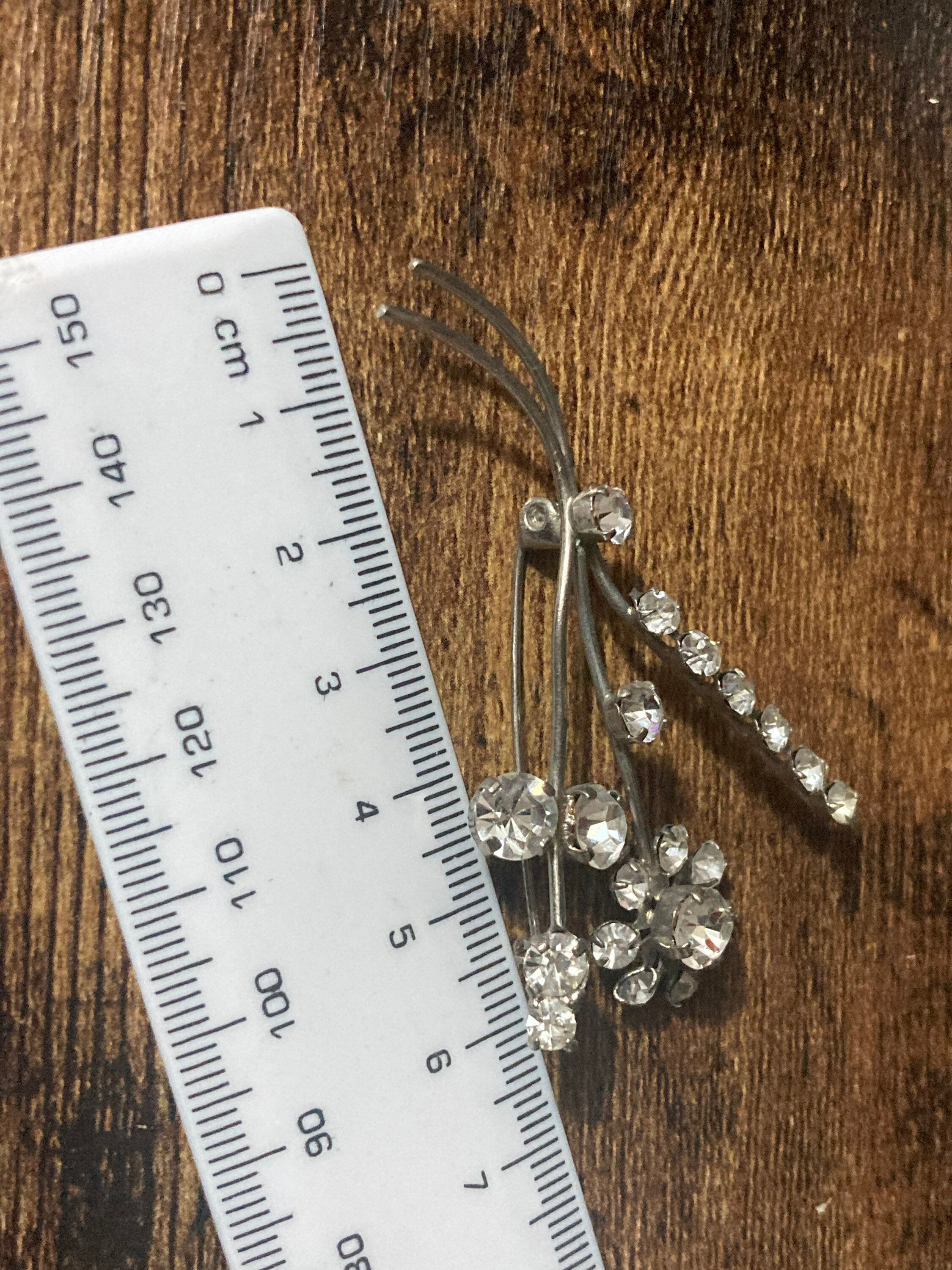 Vintage floral paste glass Diamanté silver tone Brooch