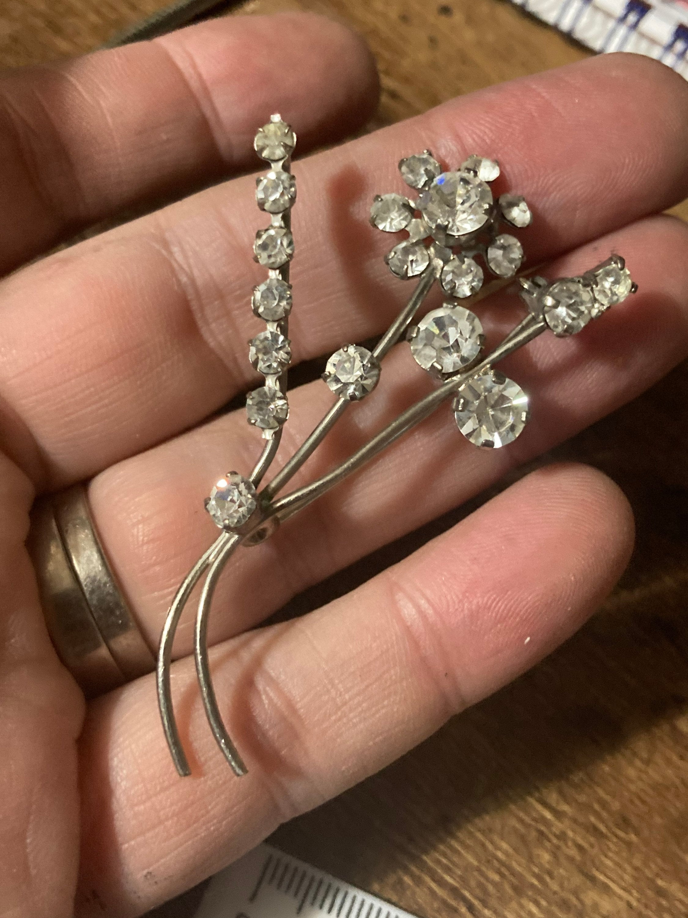 Vintage floral paste glass Diamanté silver tone Brooch