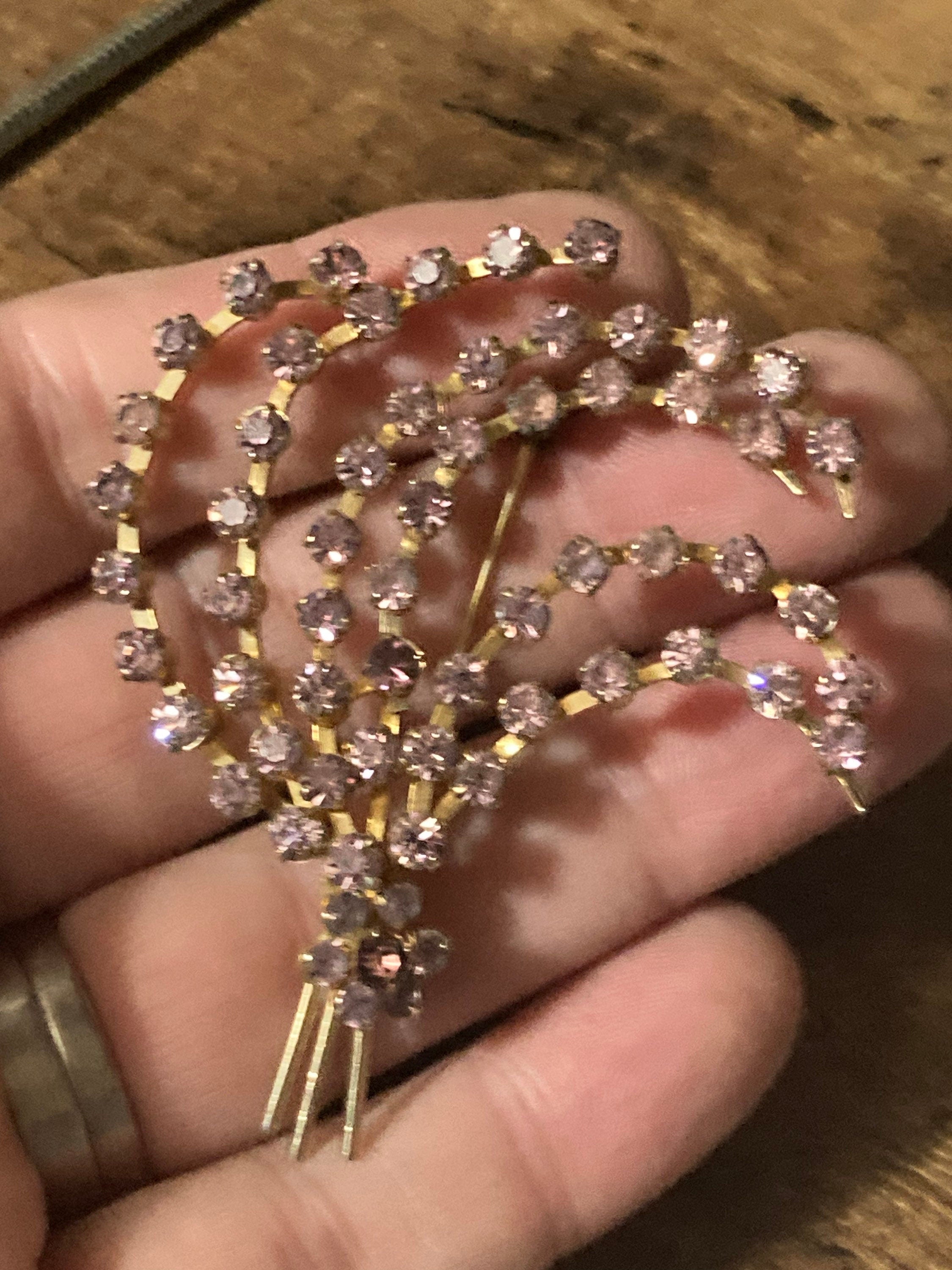 Vintage soft purple lilac rhinestone paste Diamanté gold tone floral sprig Brooch