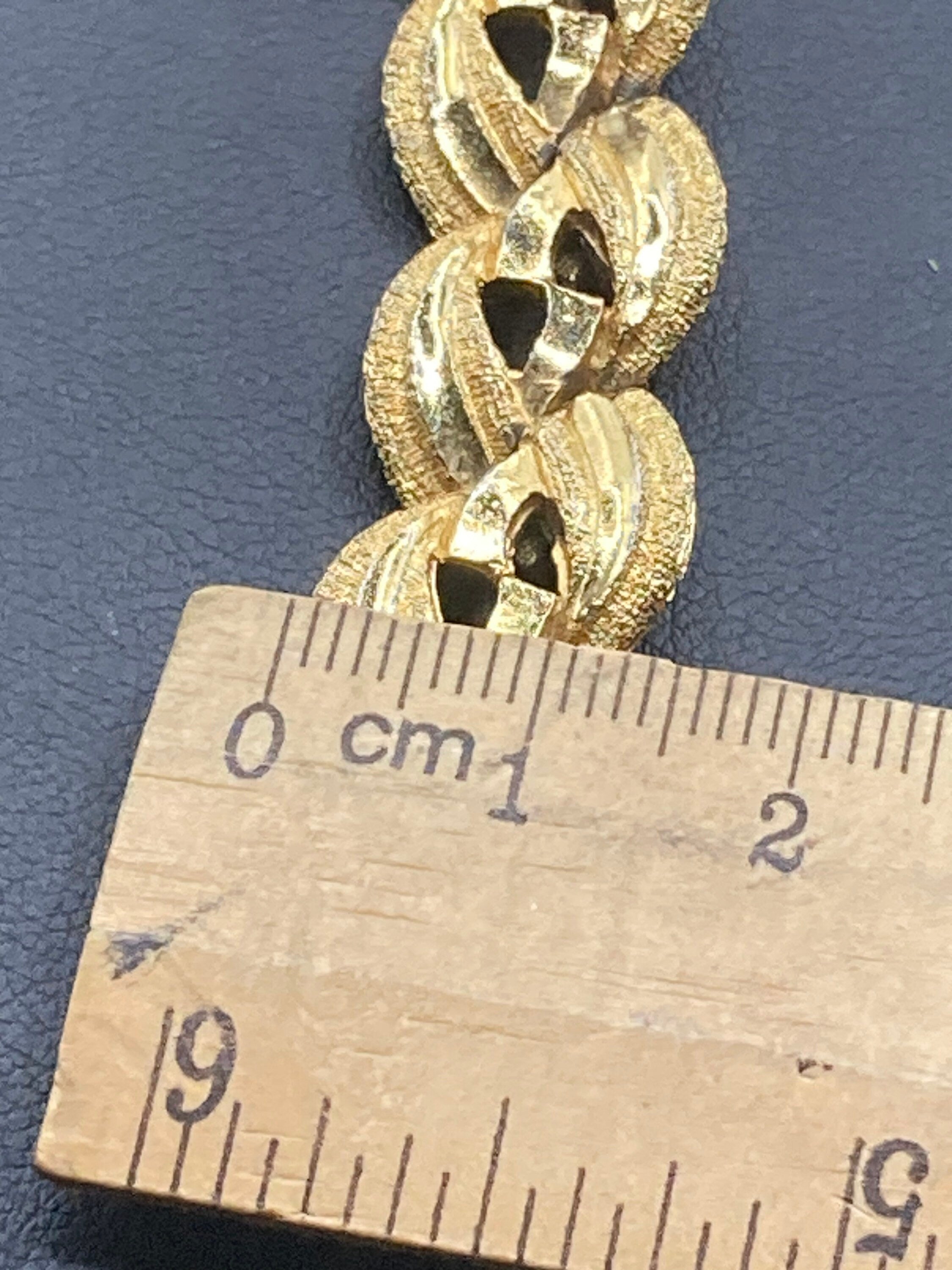 Vintage gold tone mid century metal textured leaf bracelet