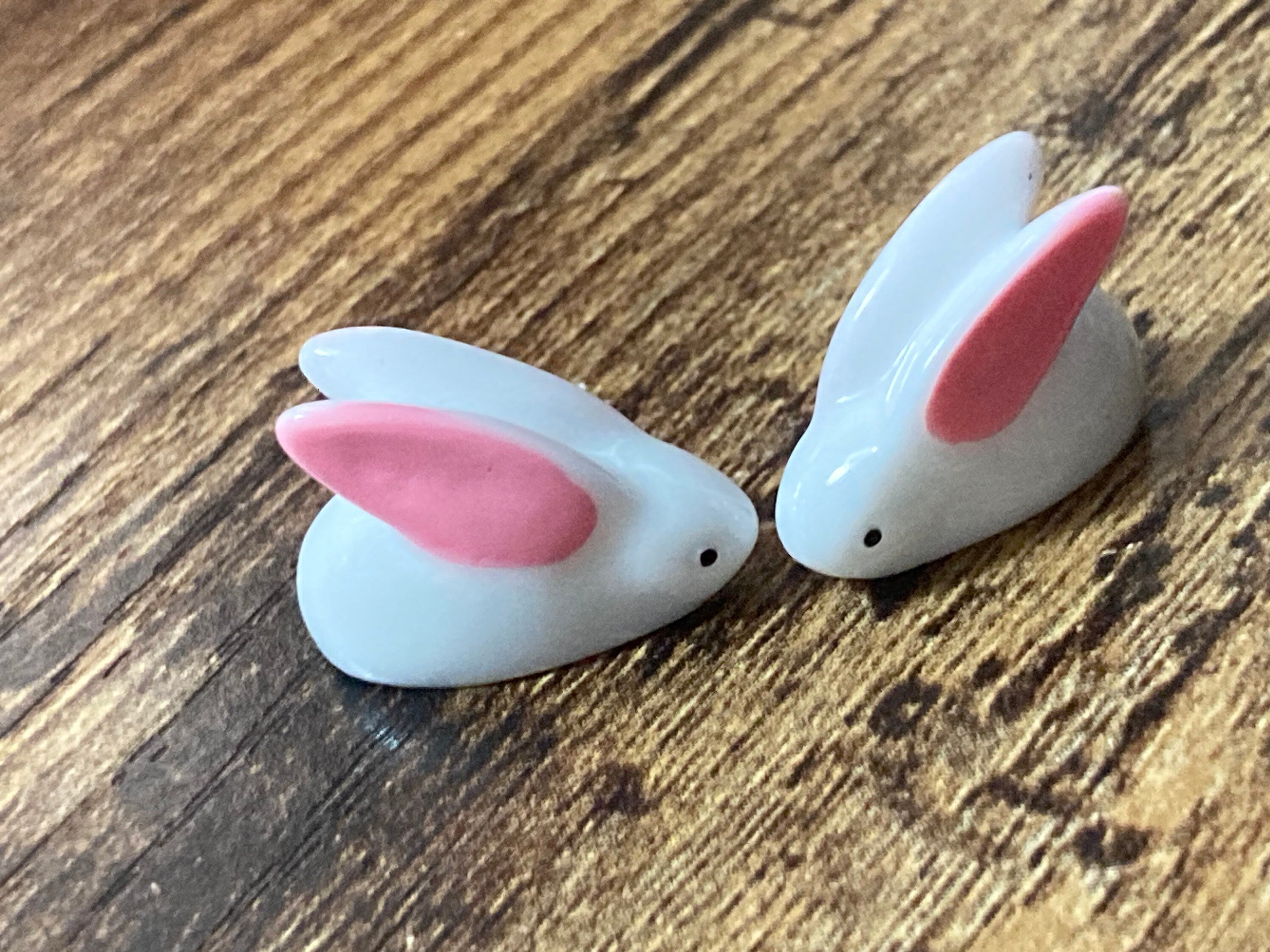 2 x pink white miniature bunny rabbit plastic cake toppers fairy garden decorations