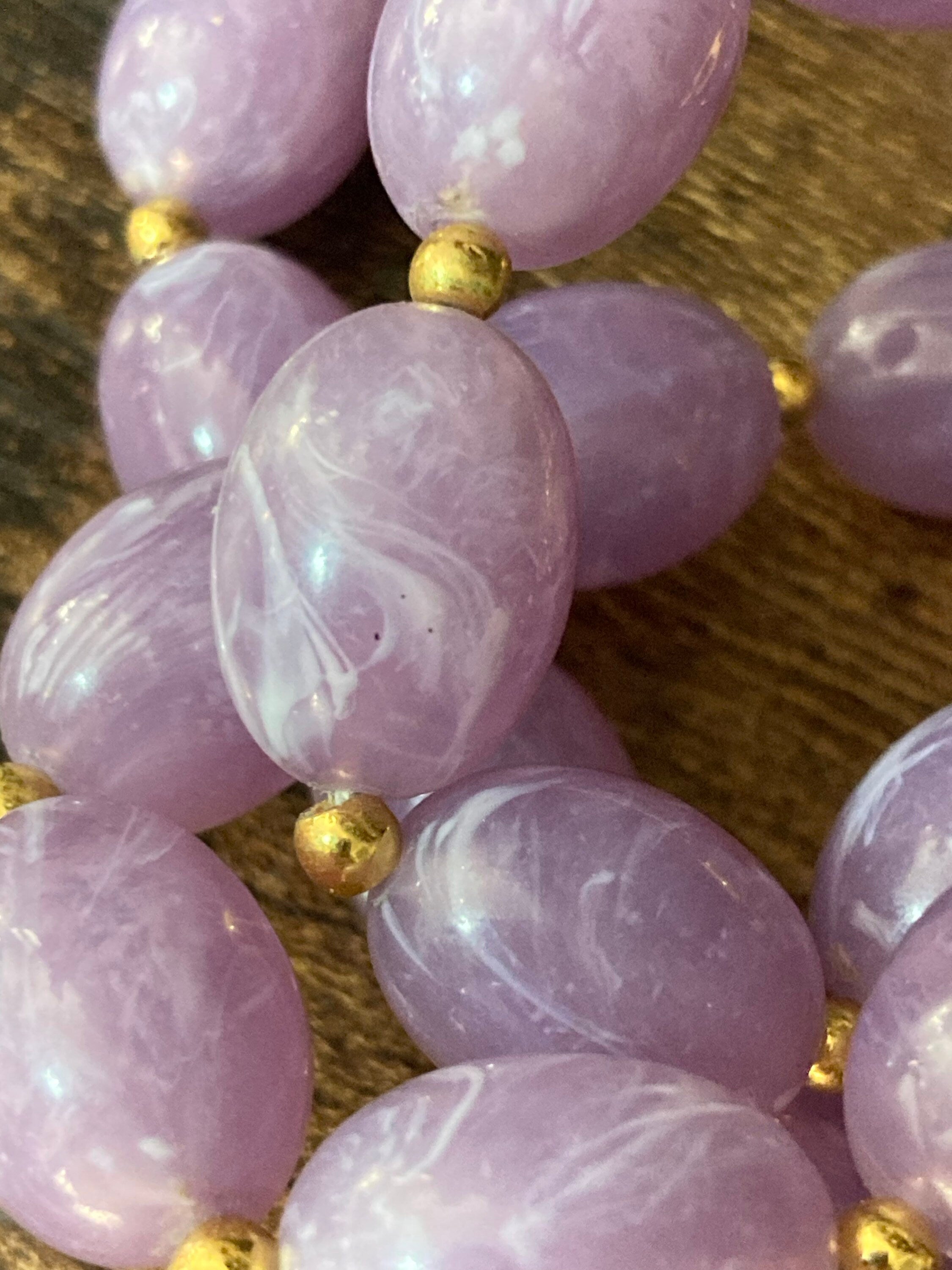 Signed Joan rivers lucite plastic beaded purple necklace 49cm