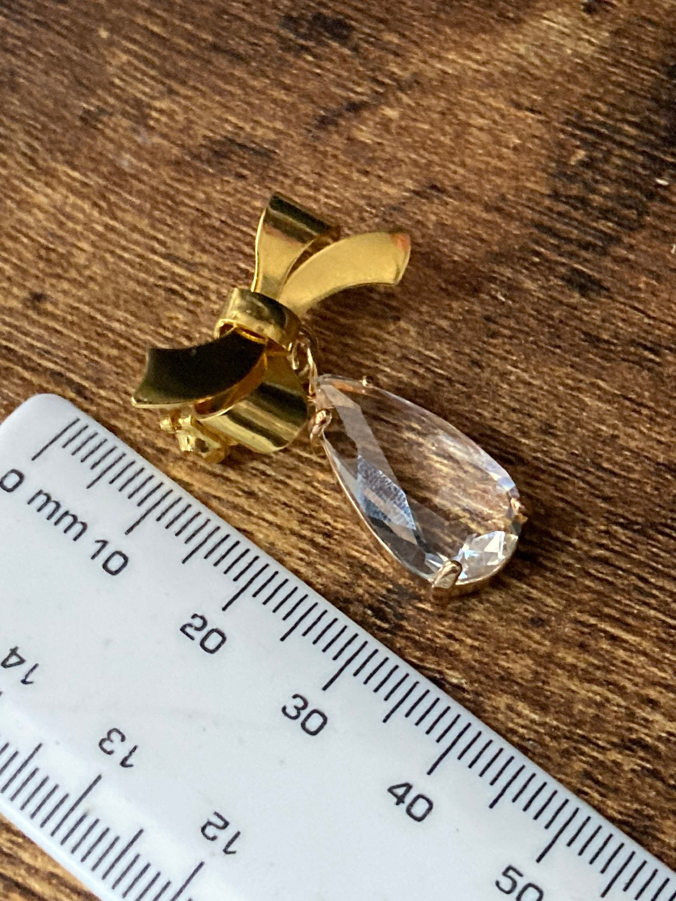 Large Crystal drop bow brooch diamanté gold tone