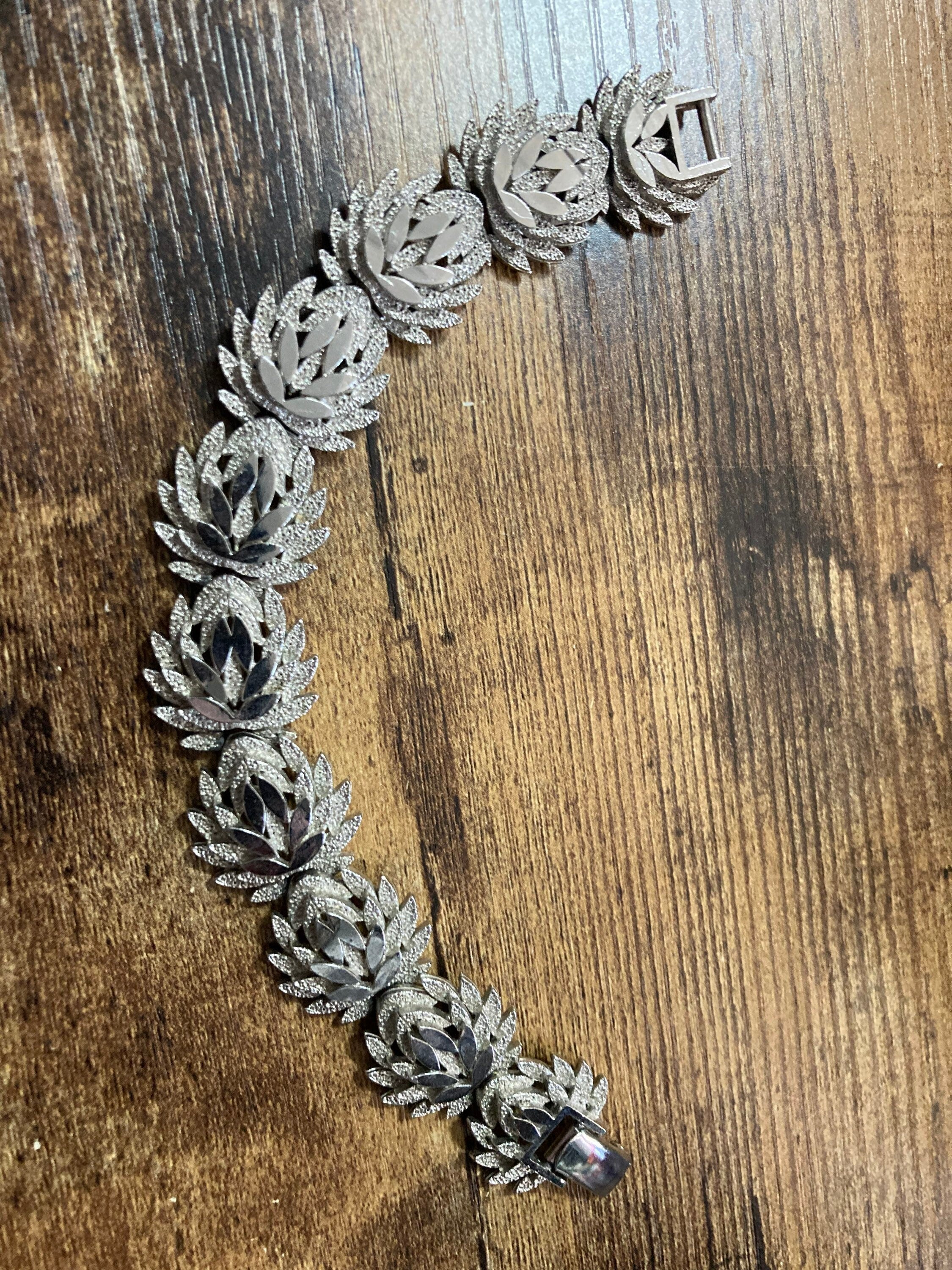 Brutalist textured panel link bracelet 20cm, silver tone