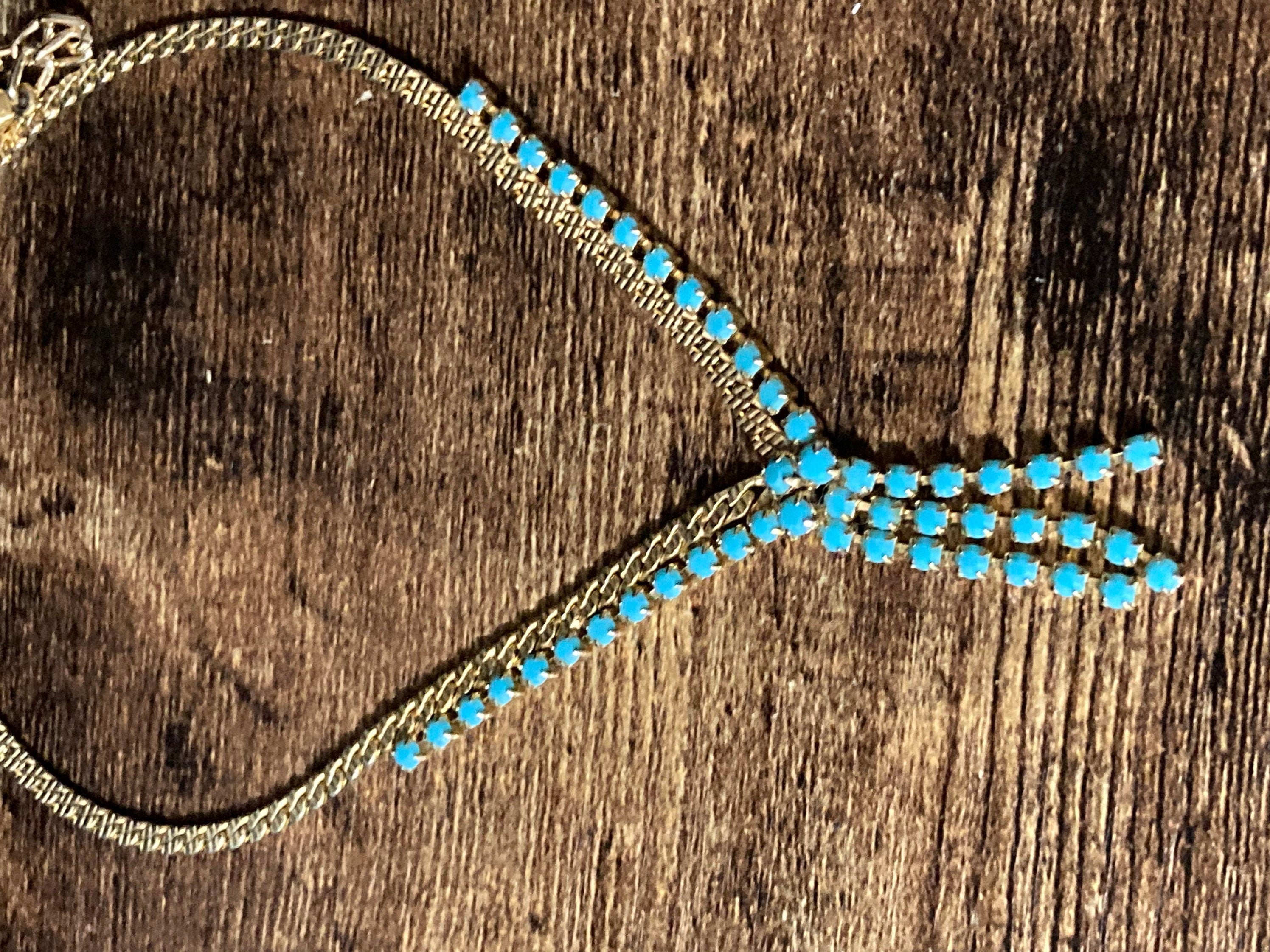 Vintage gold tone mesh lariat drop necklace with turquoise glass paste stones
