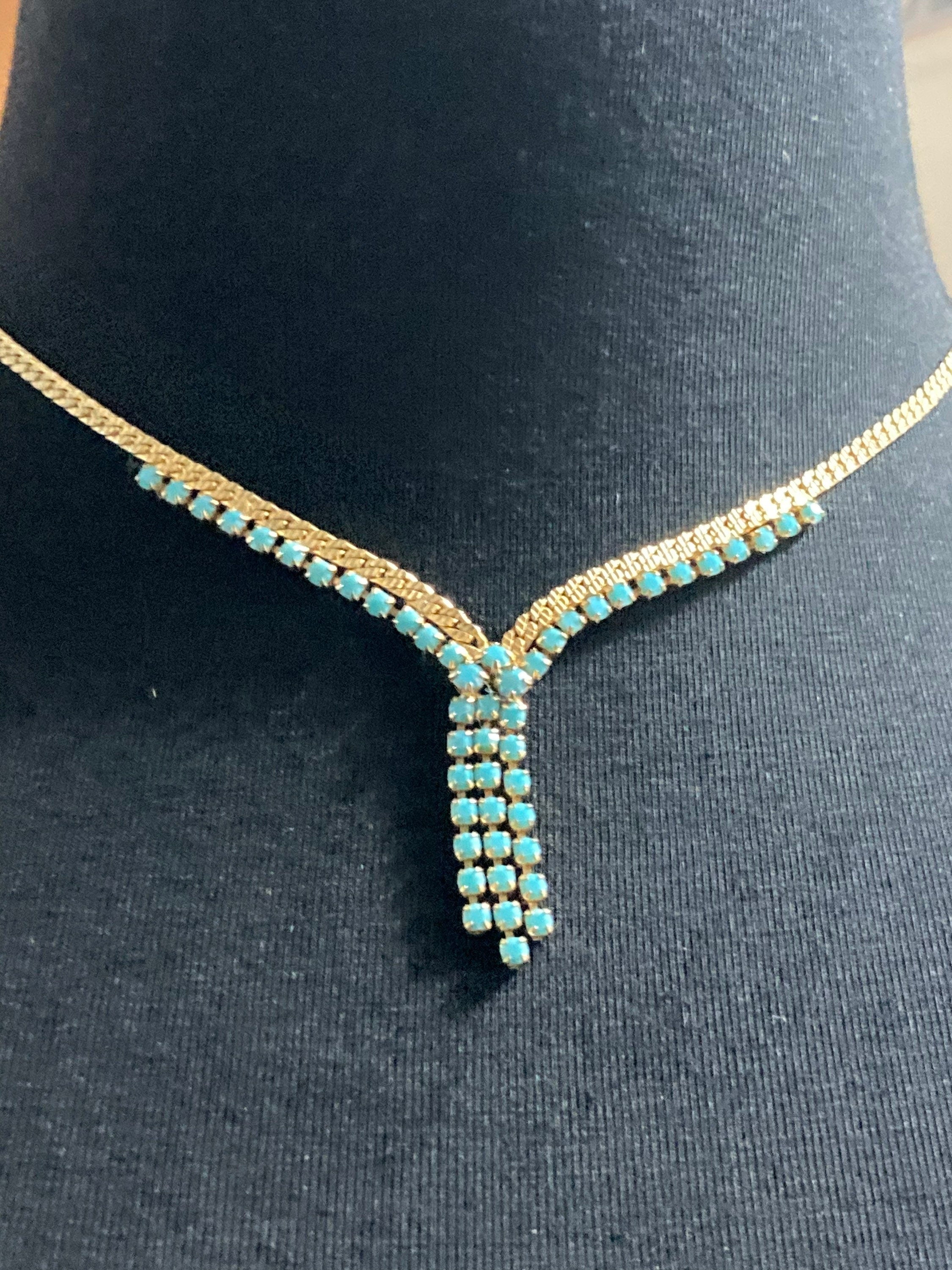 Vintage gold tone mesh lariat drop necklace with turquoise glass paste stones