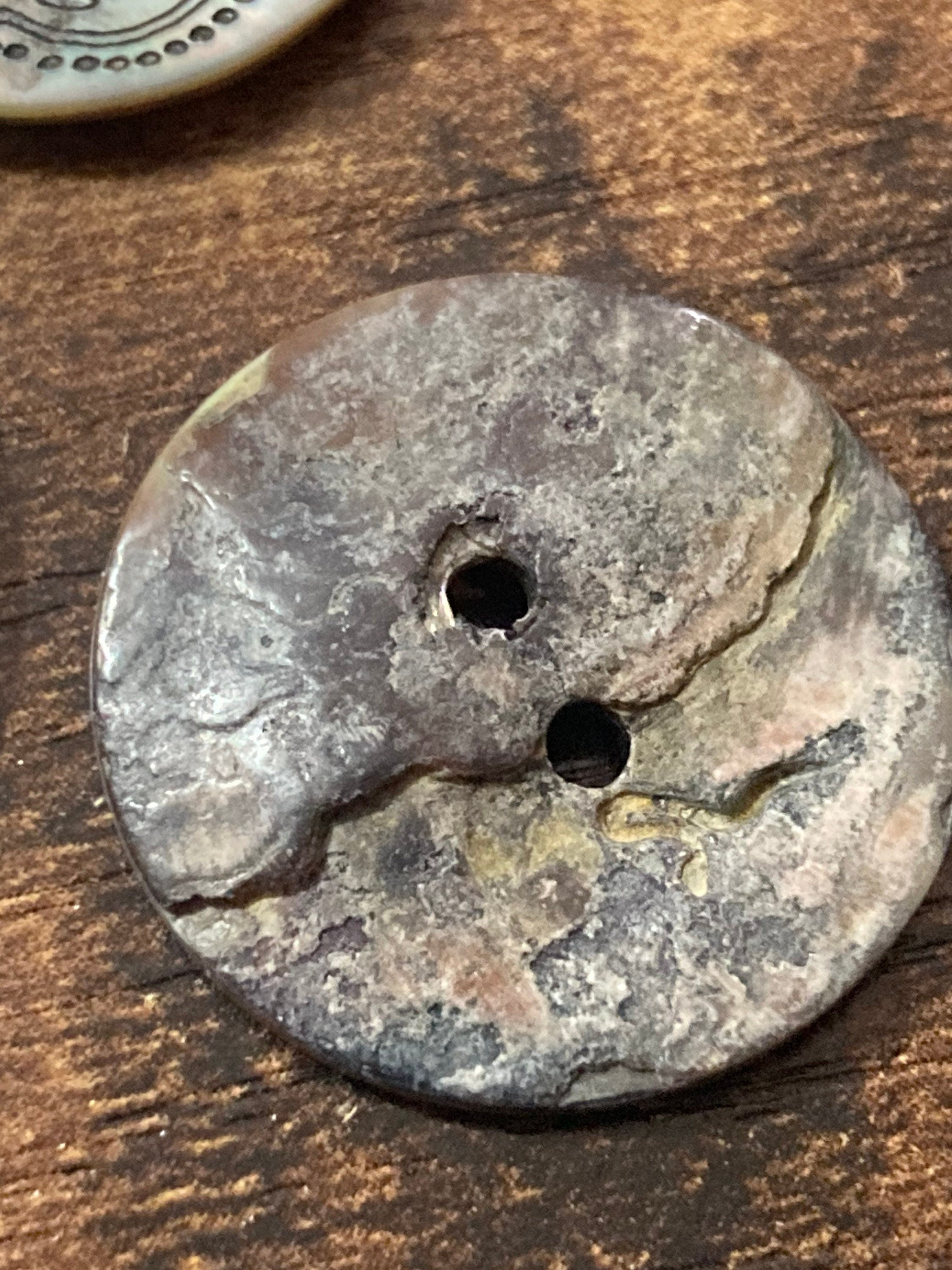 10 x 23mm large Mother of Pearl Buttons printed Sewing Haberdashery