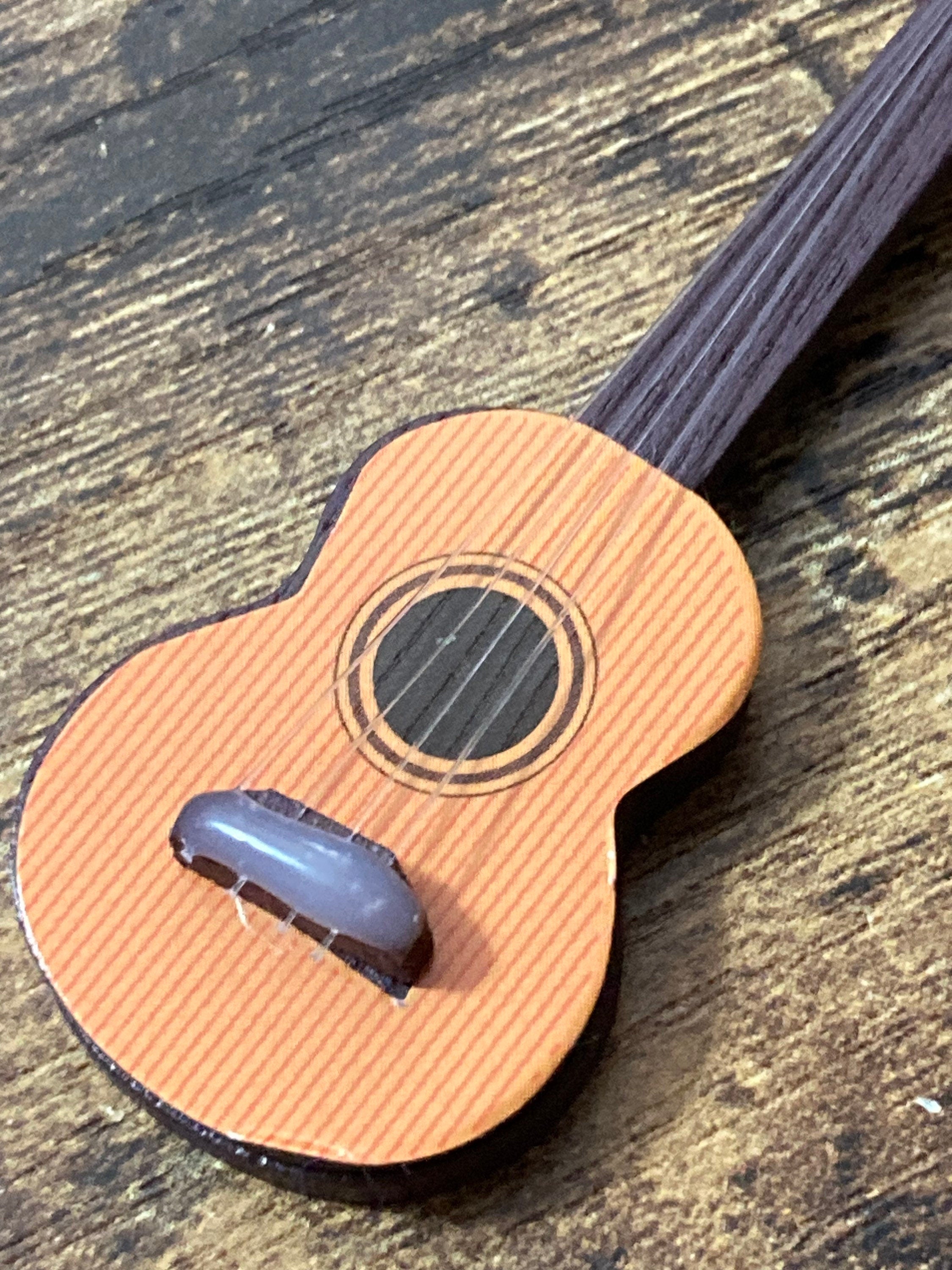 Acoustic guitar cake topper decoration dolls house miniature musical instrument for guitarist