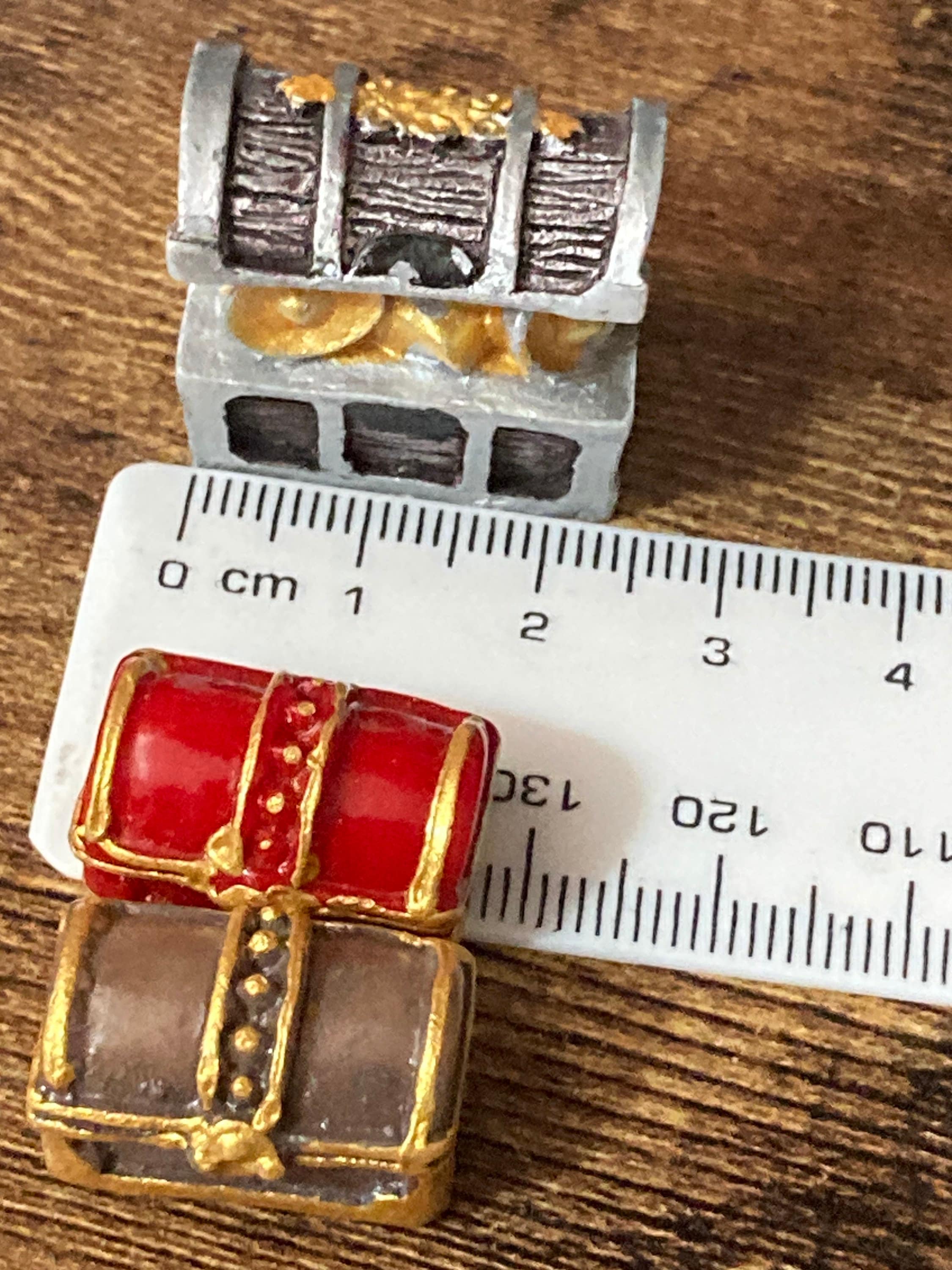 miniature deep sea pirate treasure chest cake topper decoration brown gold