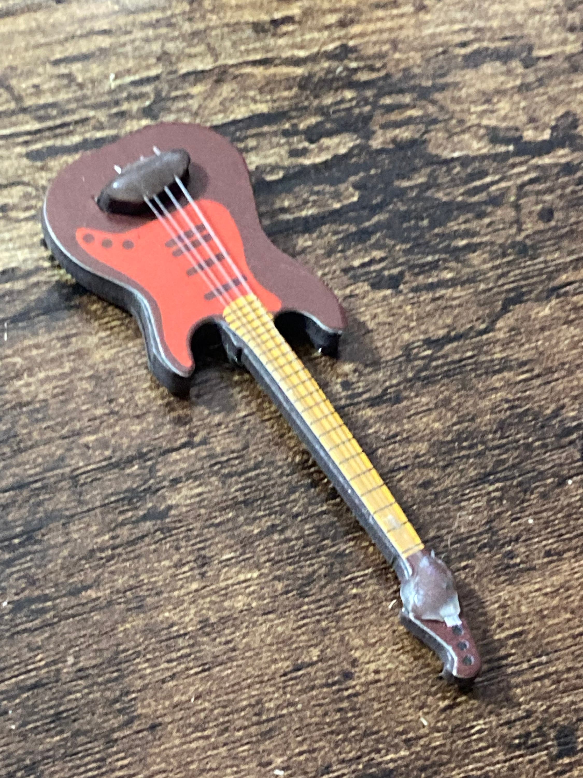 Electric guitar cake topper decoration dolls house miniature musical instrument for rock guitarist