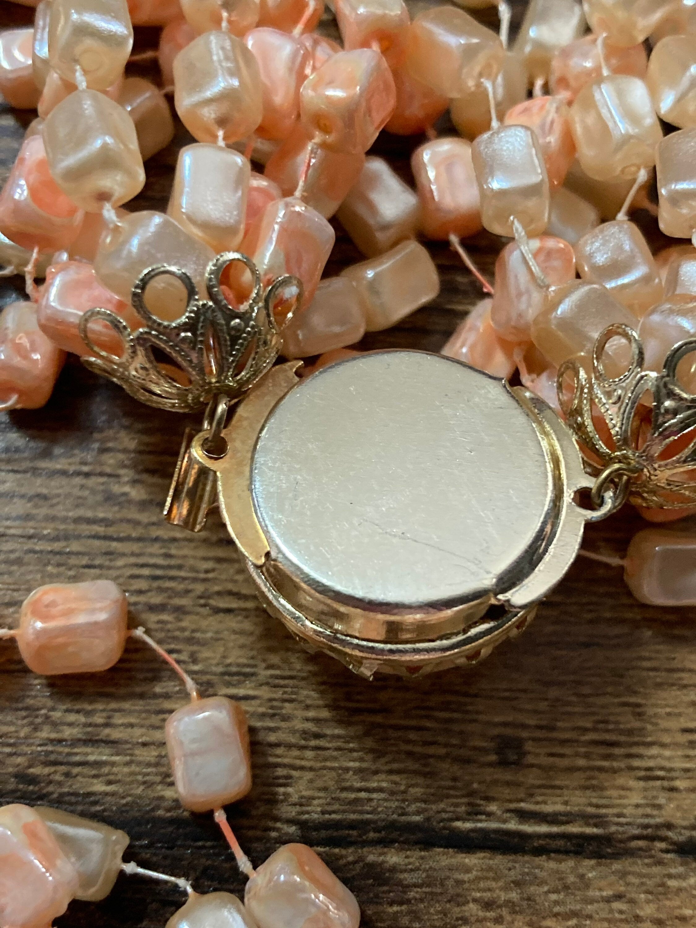 Mid century orange peach pink faux pearl square plastic beaded multi strand choker necklace