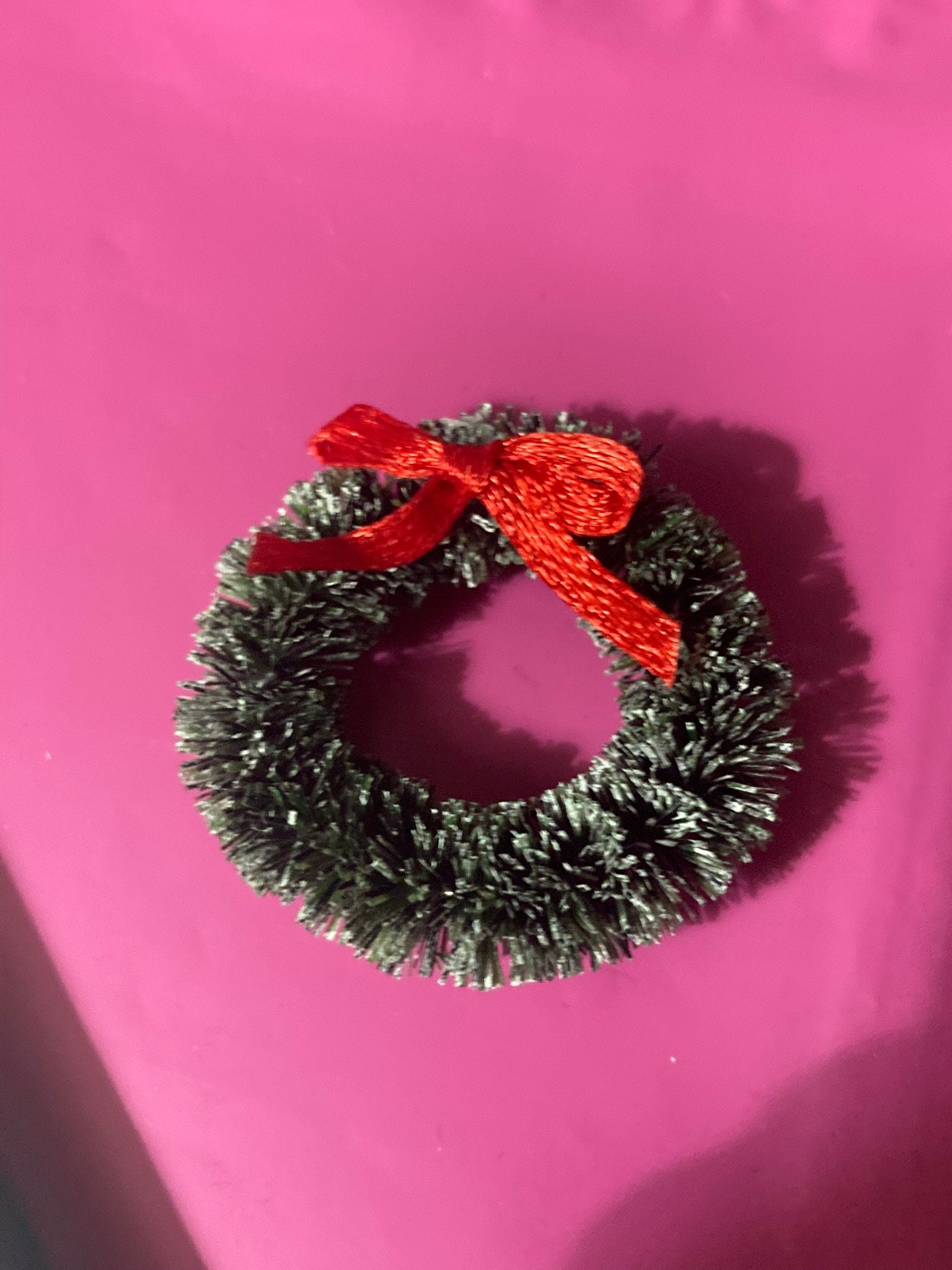 1x miniature green Christmas wreath red bow cake topper Xmas cards