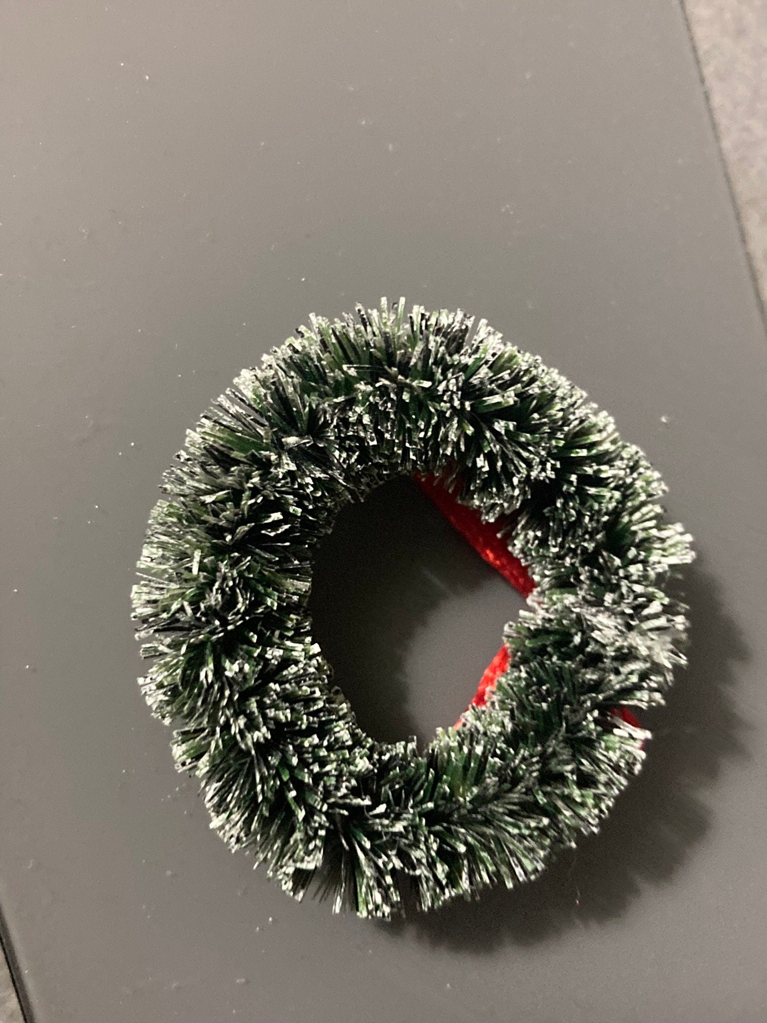 1x miniature green Christmas wreath red bow cake topper Xmas cards